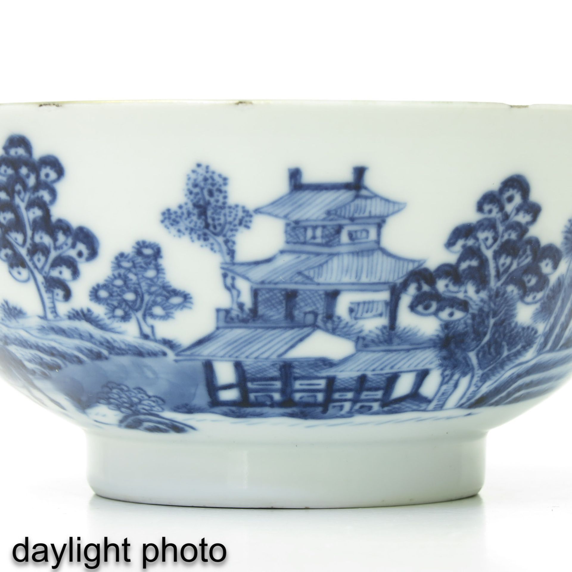 A Blue and White Bowl and Covered Sugar - Bild 10 aus 10