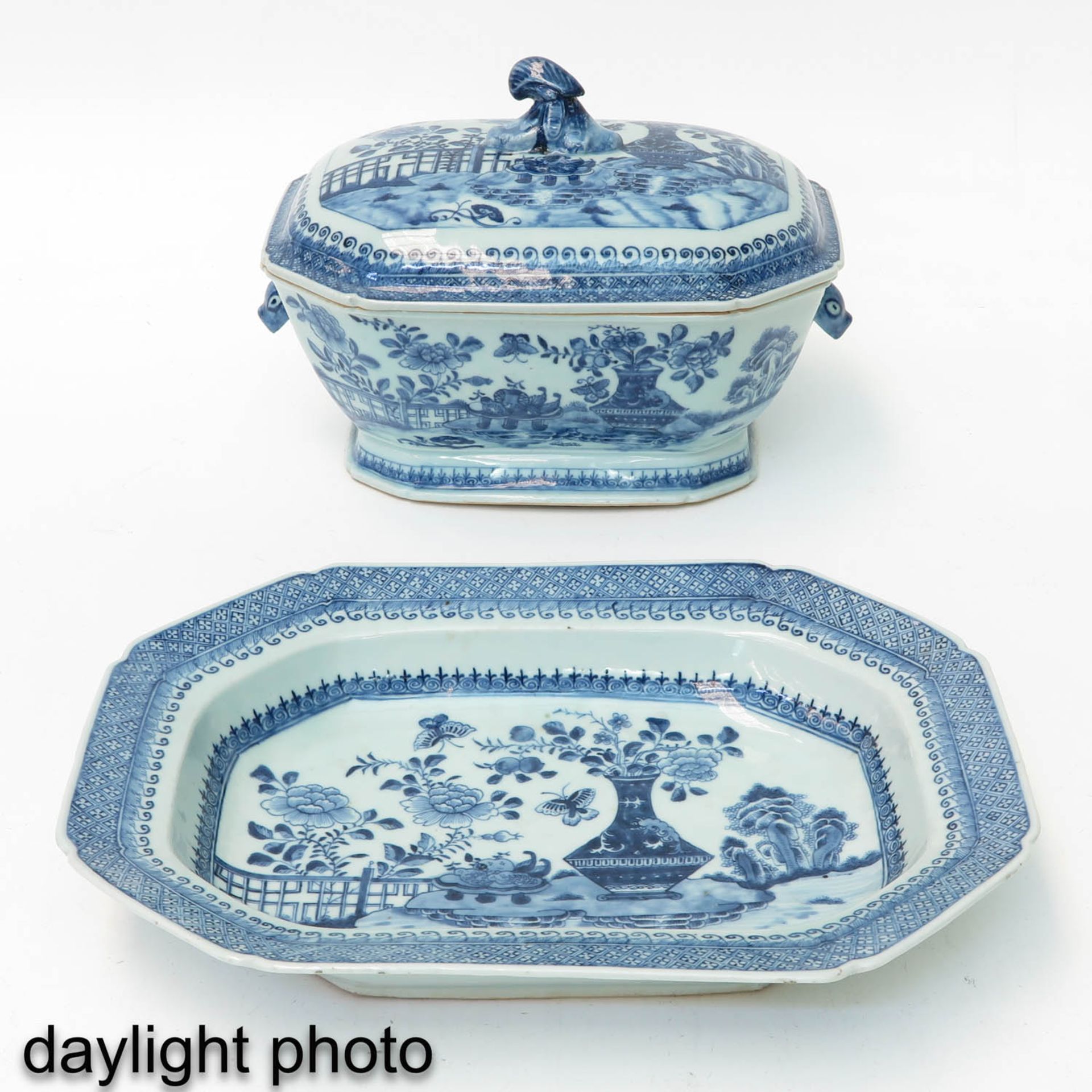 A Blue and White Tureen and Under Plate - Image 9 of 10