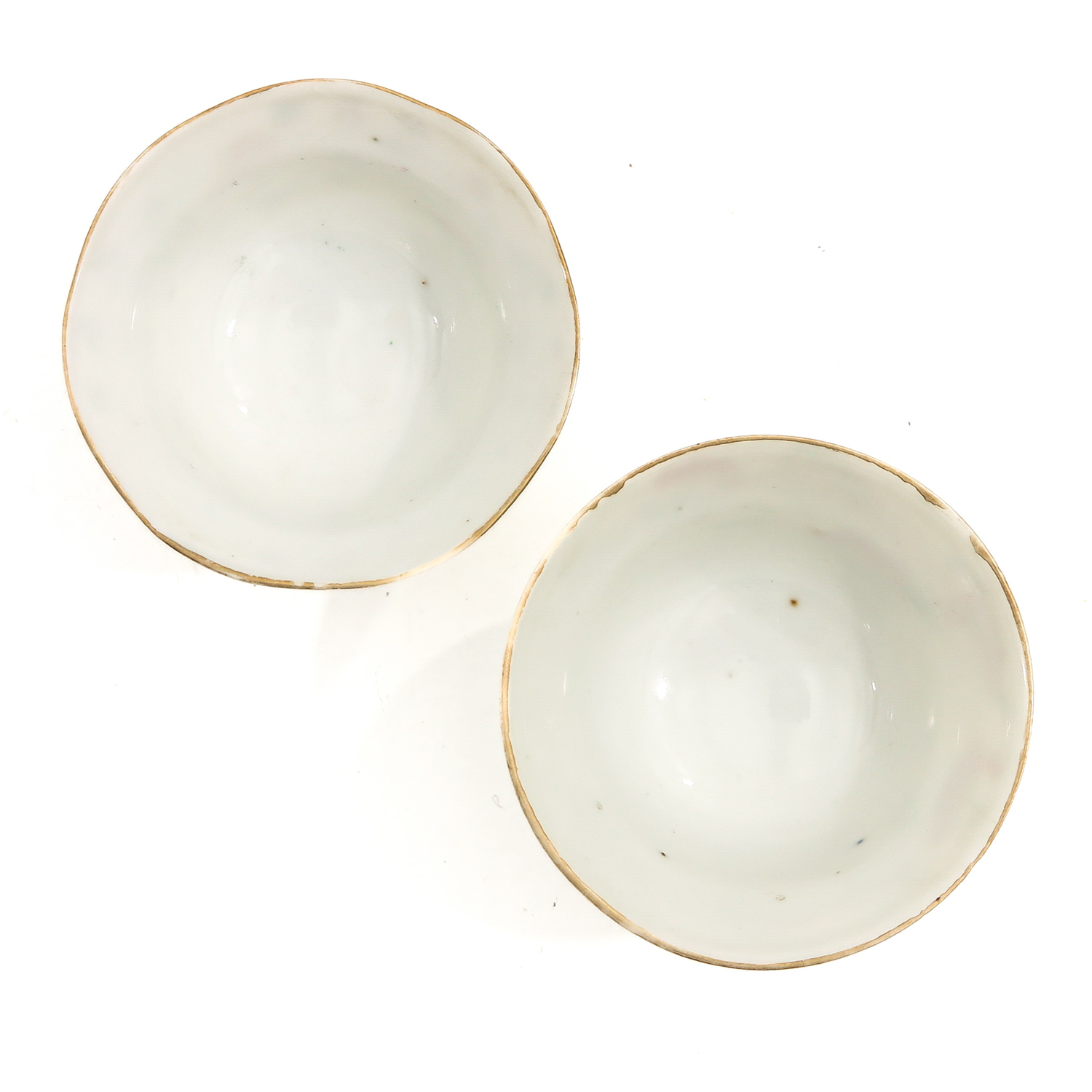 A Pair of Famille Rose Covered Cups and Saucers - Image 5 of 10