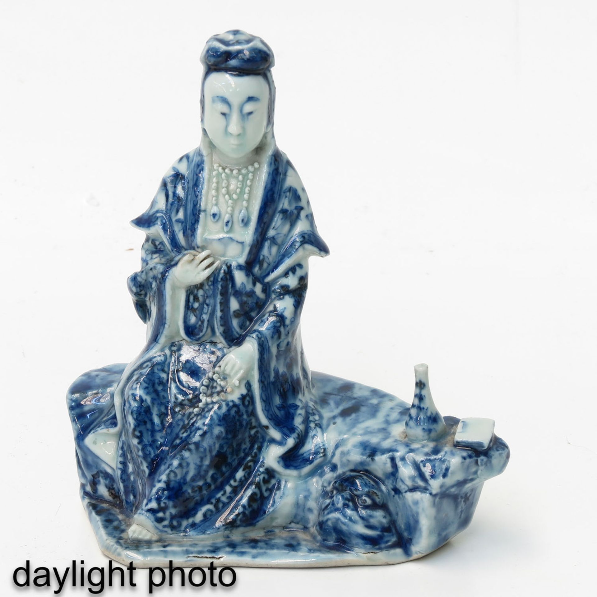A Blue and White Chinese Quanyin Sculpture - Image 7 of 9
