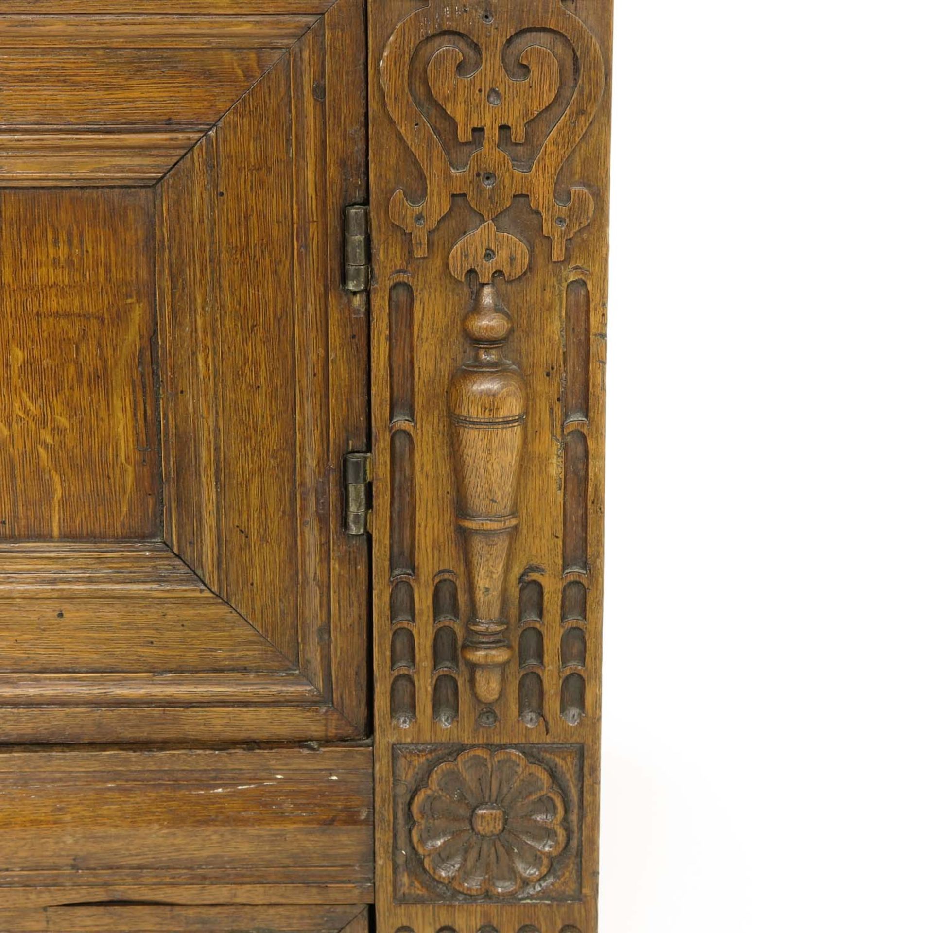 A Oak Sideboard - Image 8 of 9