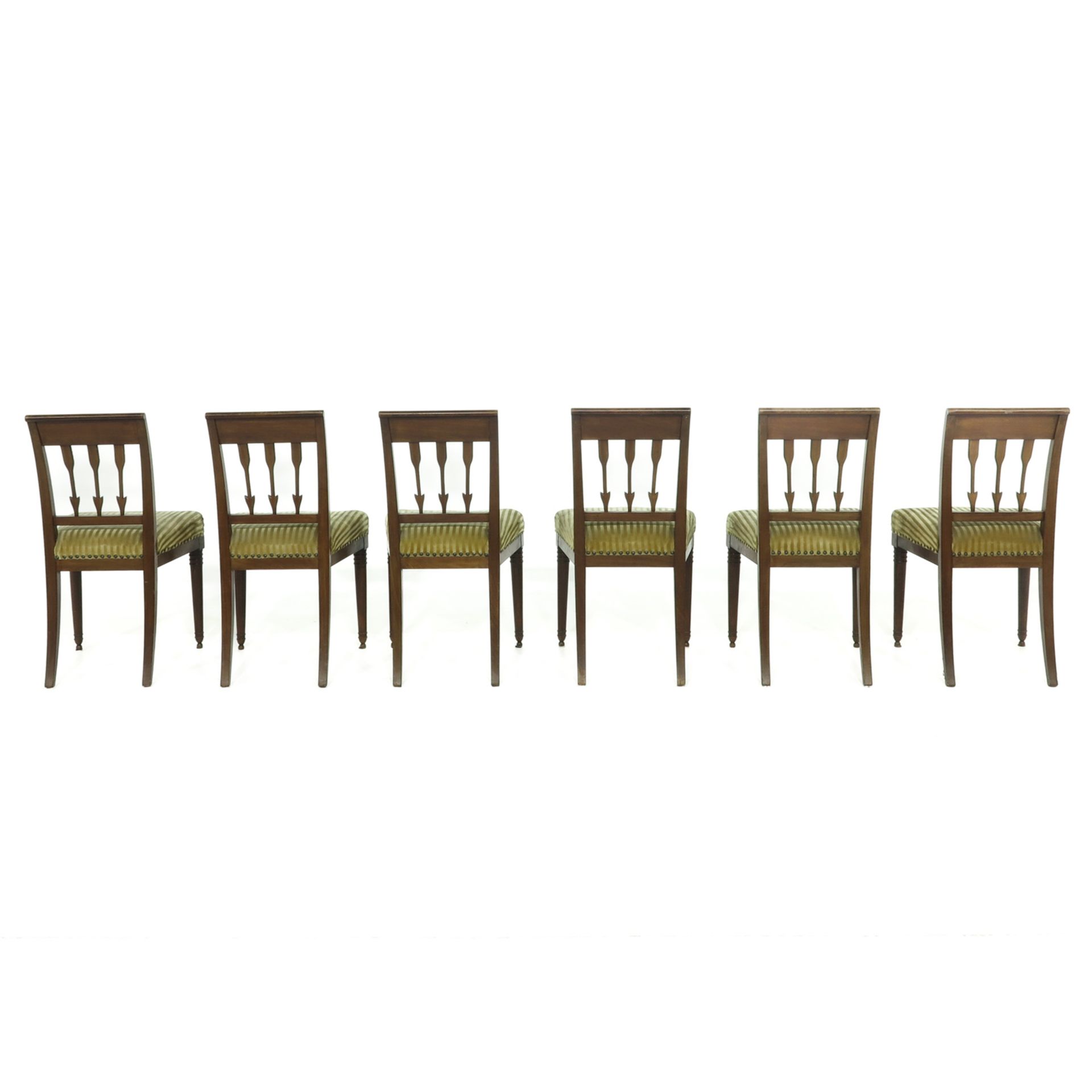 An English Table and Chair Set - Image 8 of 10