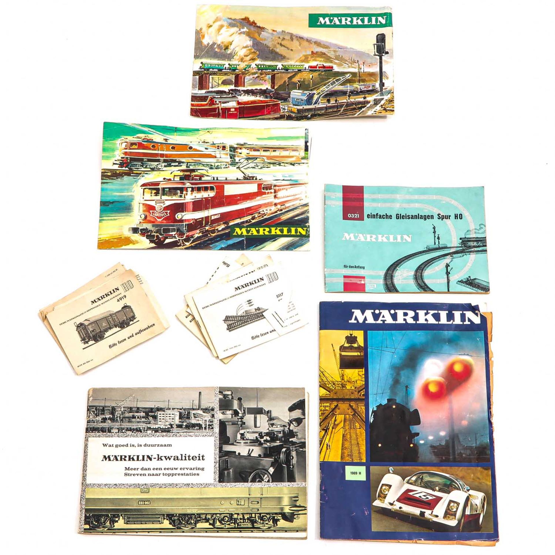 A Collection of Marklin Trains and Accesories - Bild 8 aus 8