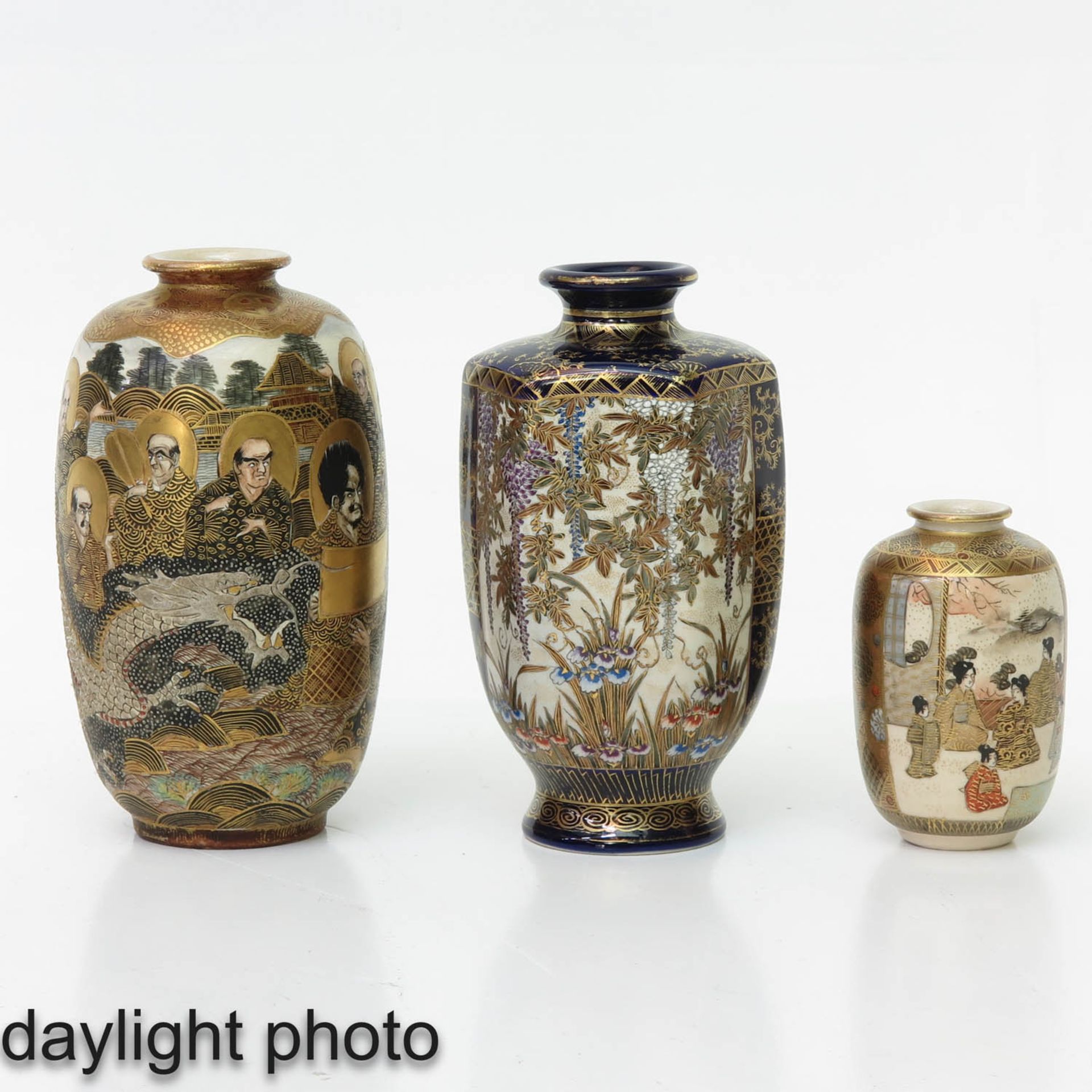 A Collection of 3 Satsuma Vases - Image 7 of 10