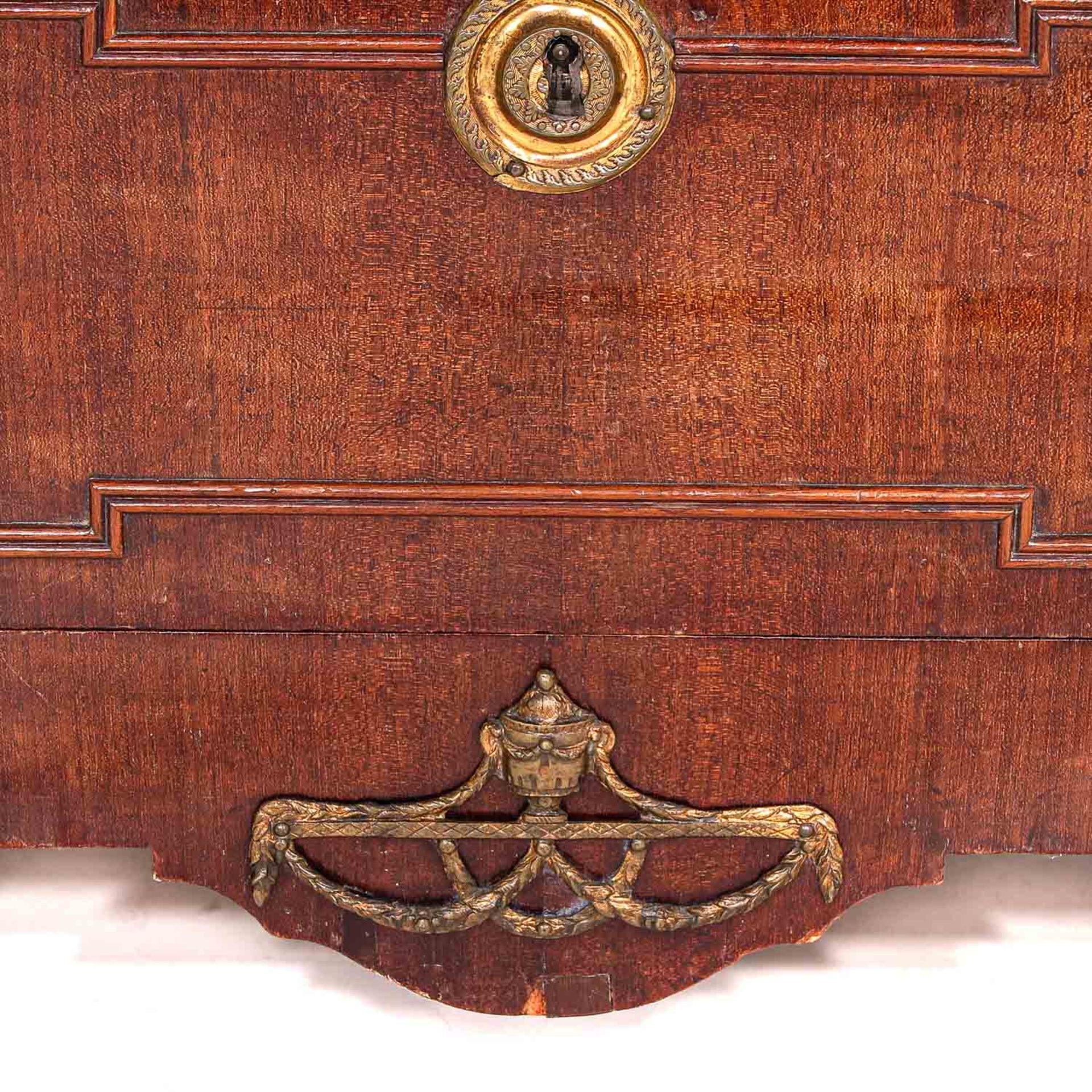 A Mahogany Chest of Drawers Circa 1800 - Bild 10 aus 10