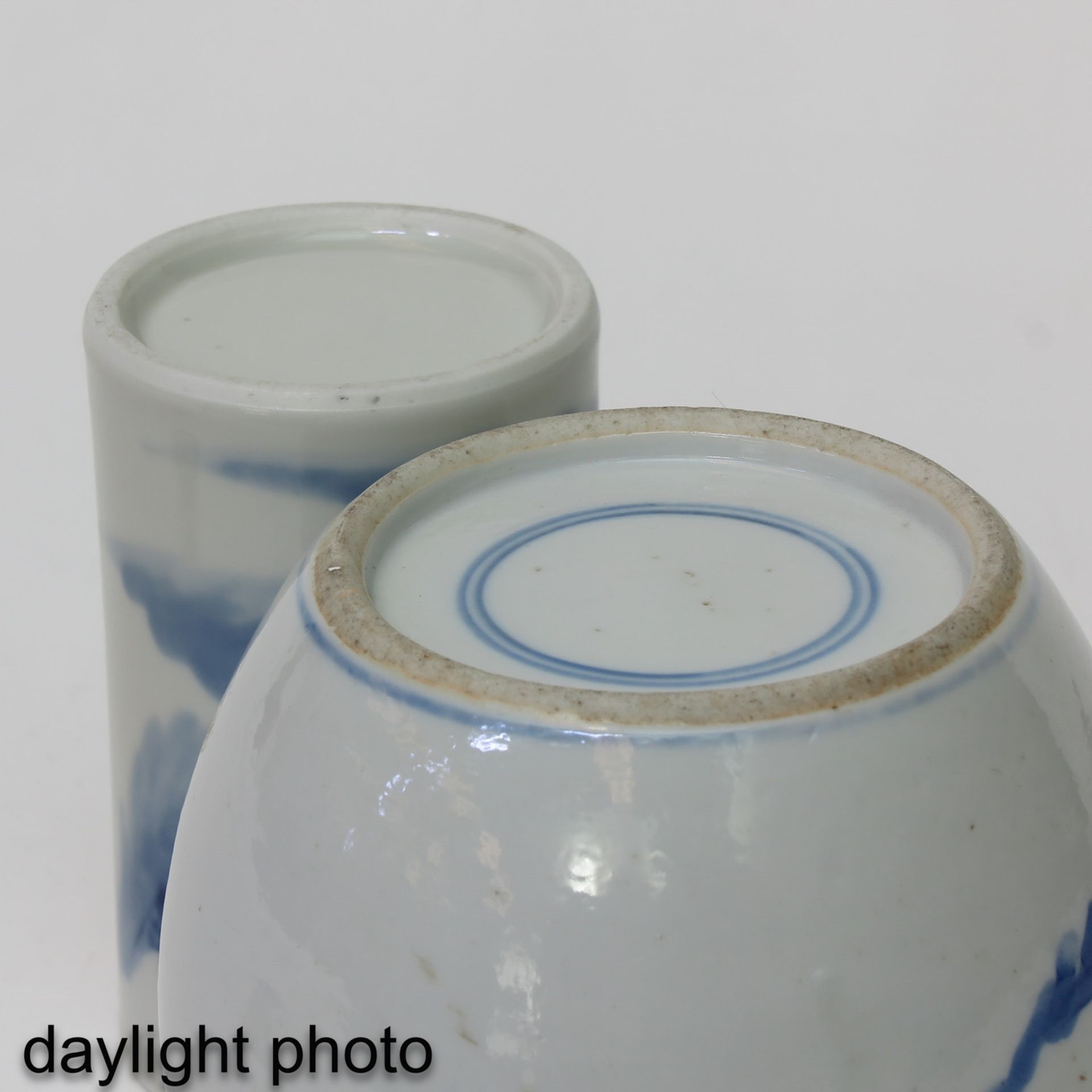 A Blue and White Ginger Jar and Pencil Pot - Image 8 of 10