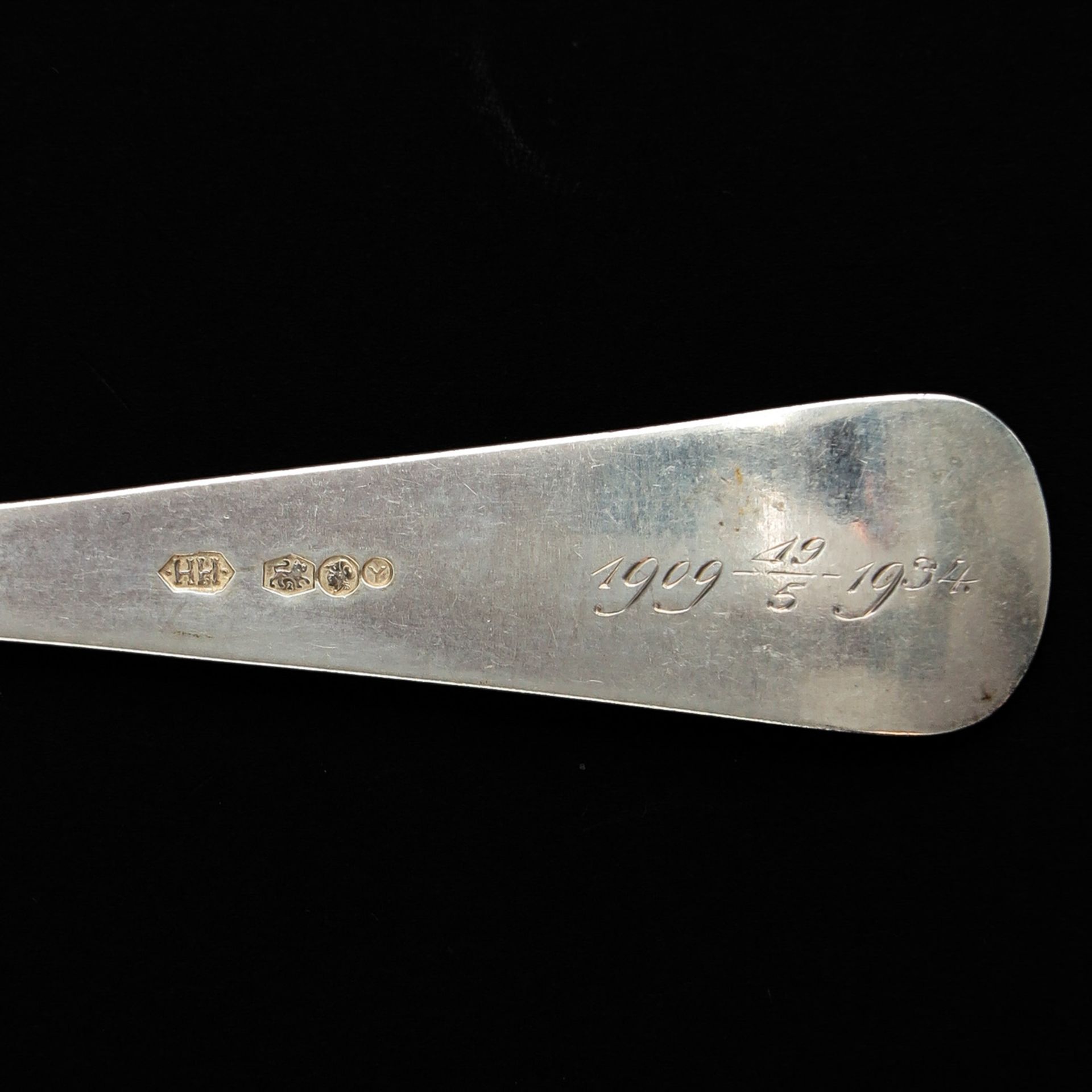 A Collection of 6 Dutch Silver Forks and Spoons - Image 4 of 5