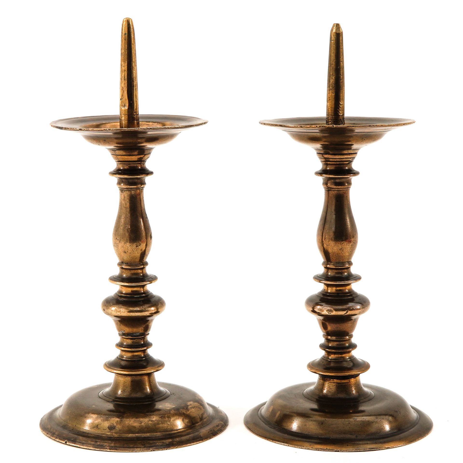 A Pair of 17th Century Bronze Pen Candlesticks - Image 4 of 10