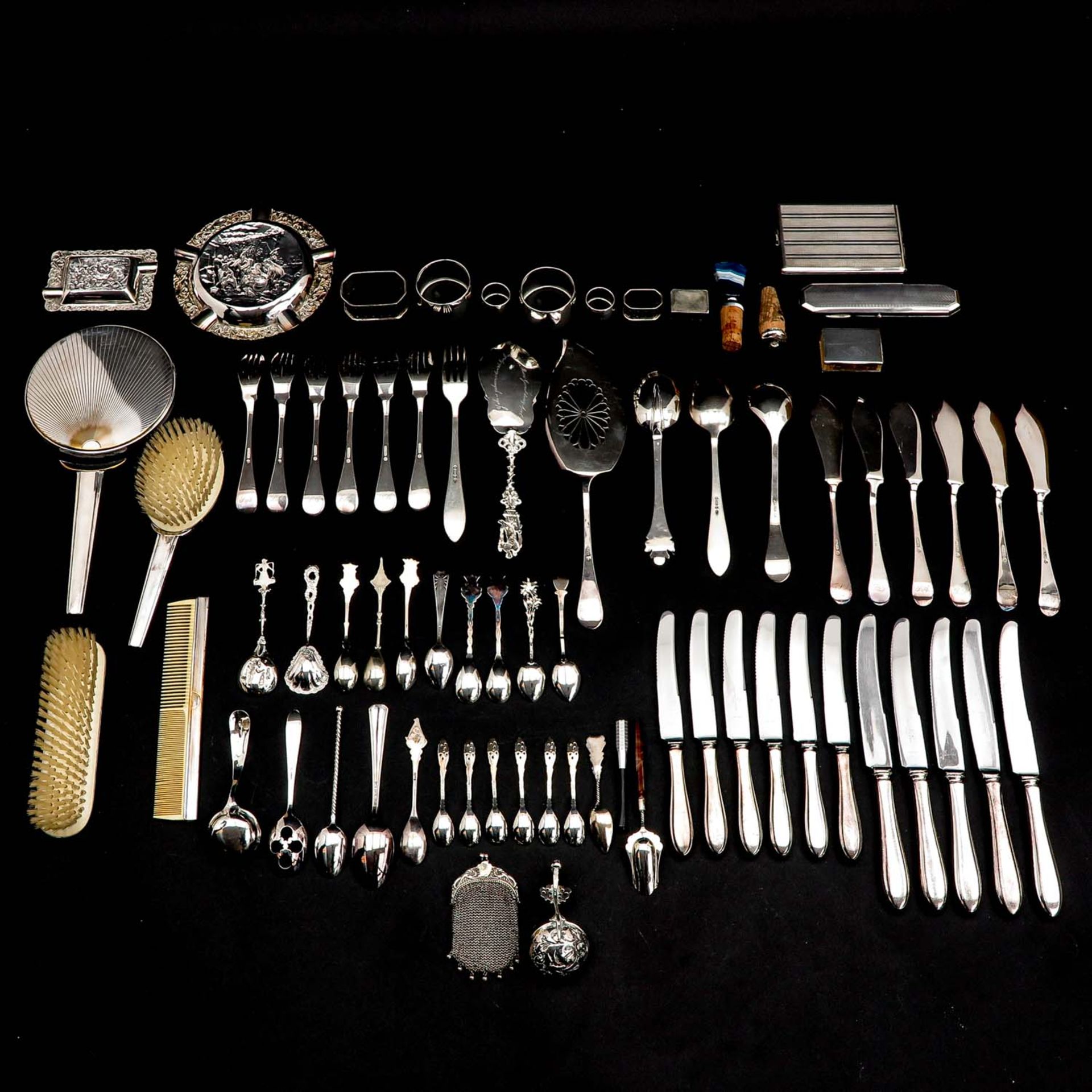 A Large Lot of Plated Items - Bild 8 aus 10