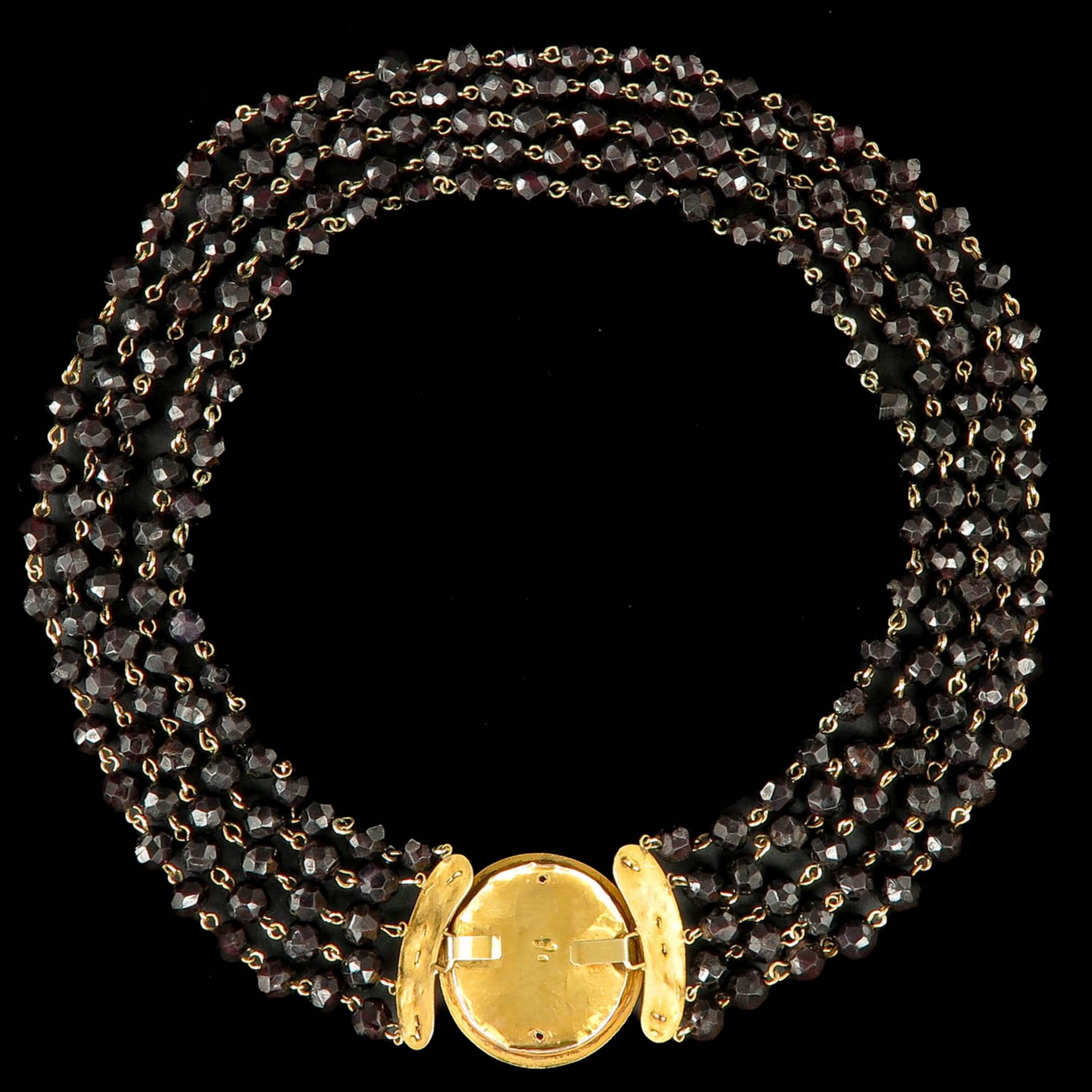 A 5 Strand Garnet Necklace on 14KG Clasp - Bild 4 aus 5