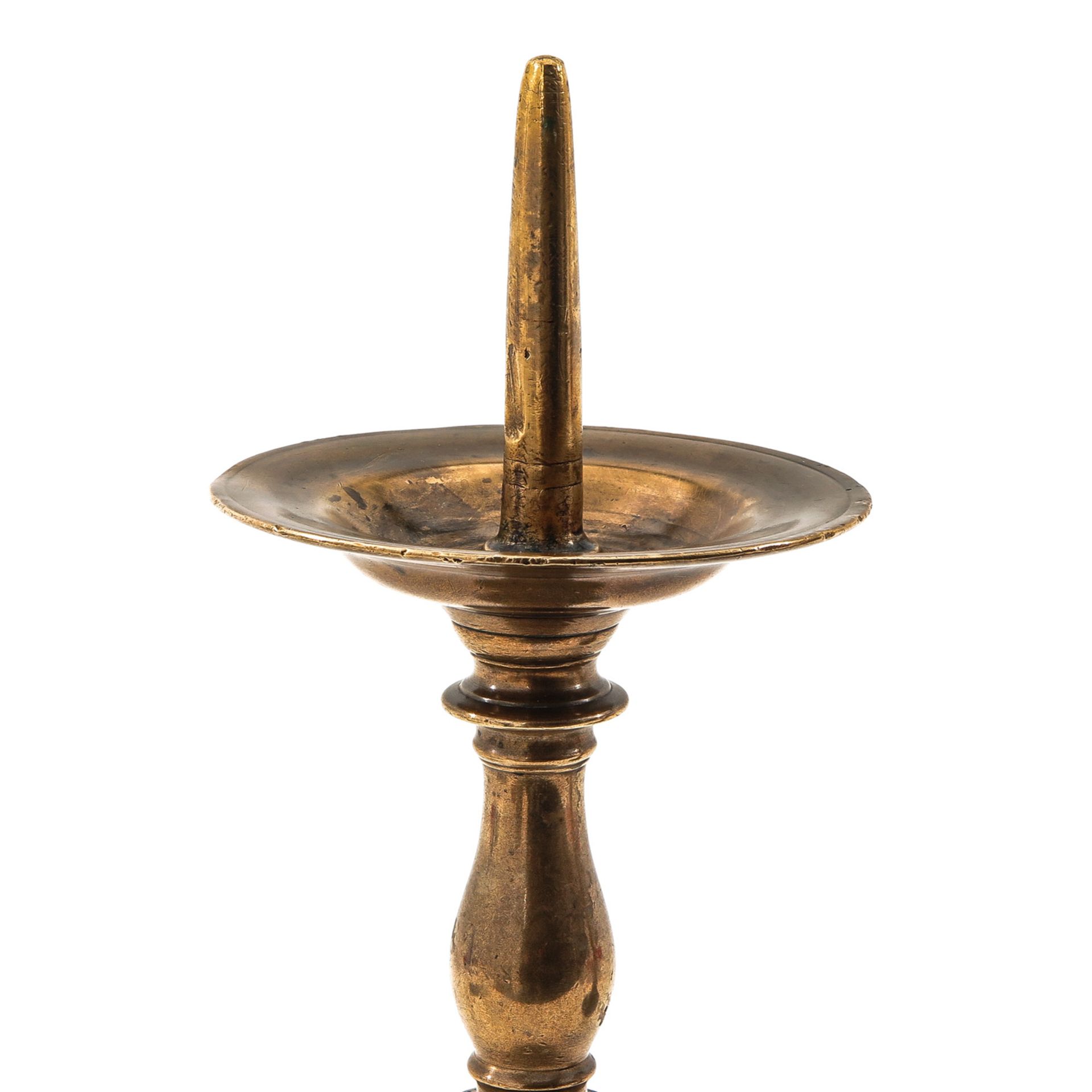 A Pair of 17th Century Bronze Pen Candlesticks - Image 7 of 10