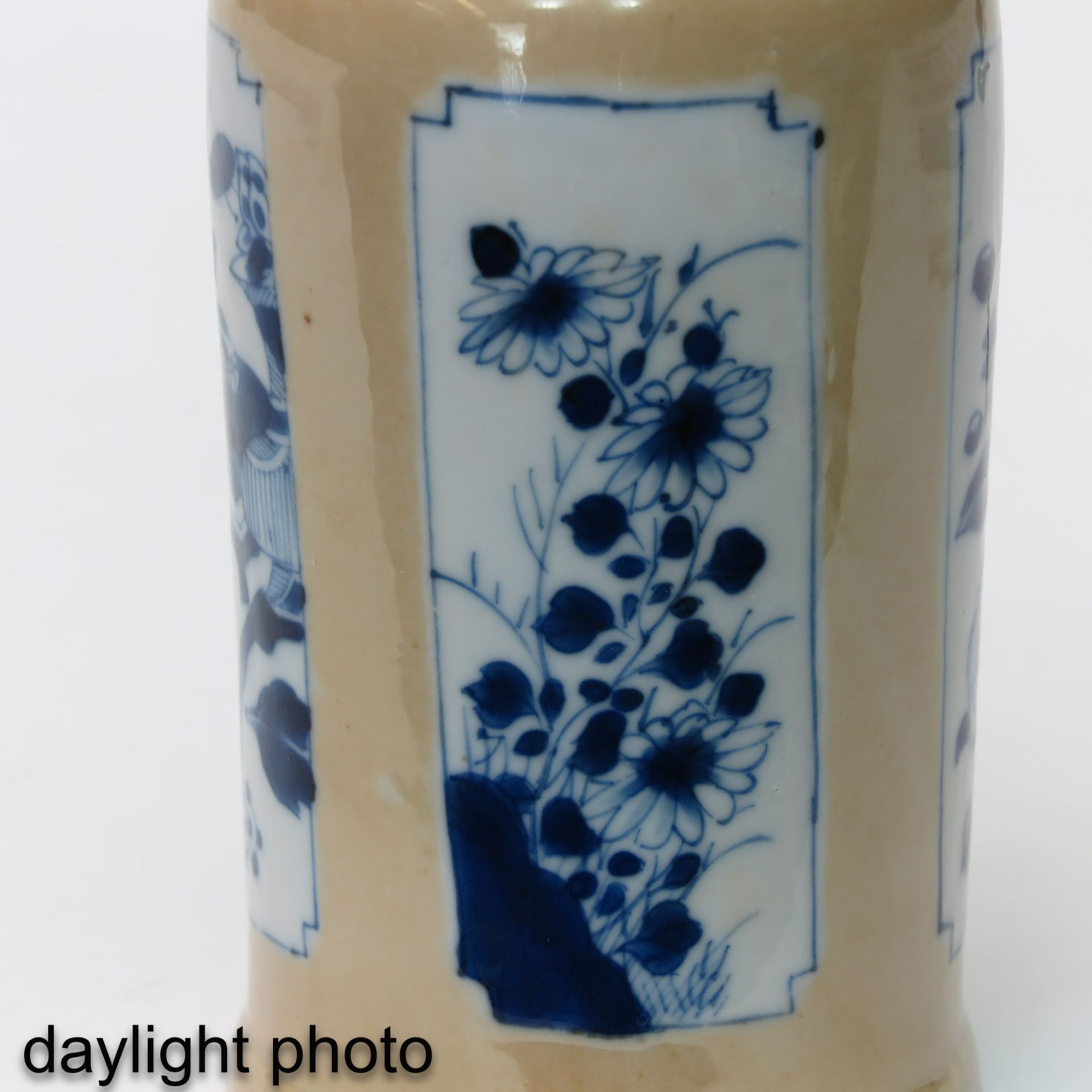A Batavianware Vase - Image 9 of 9
