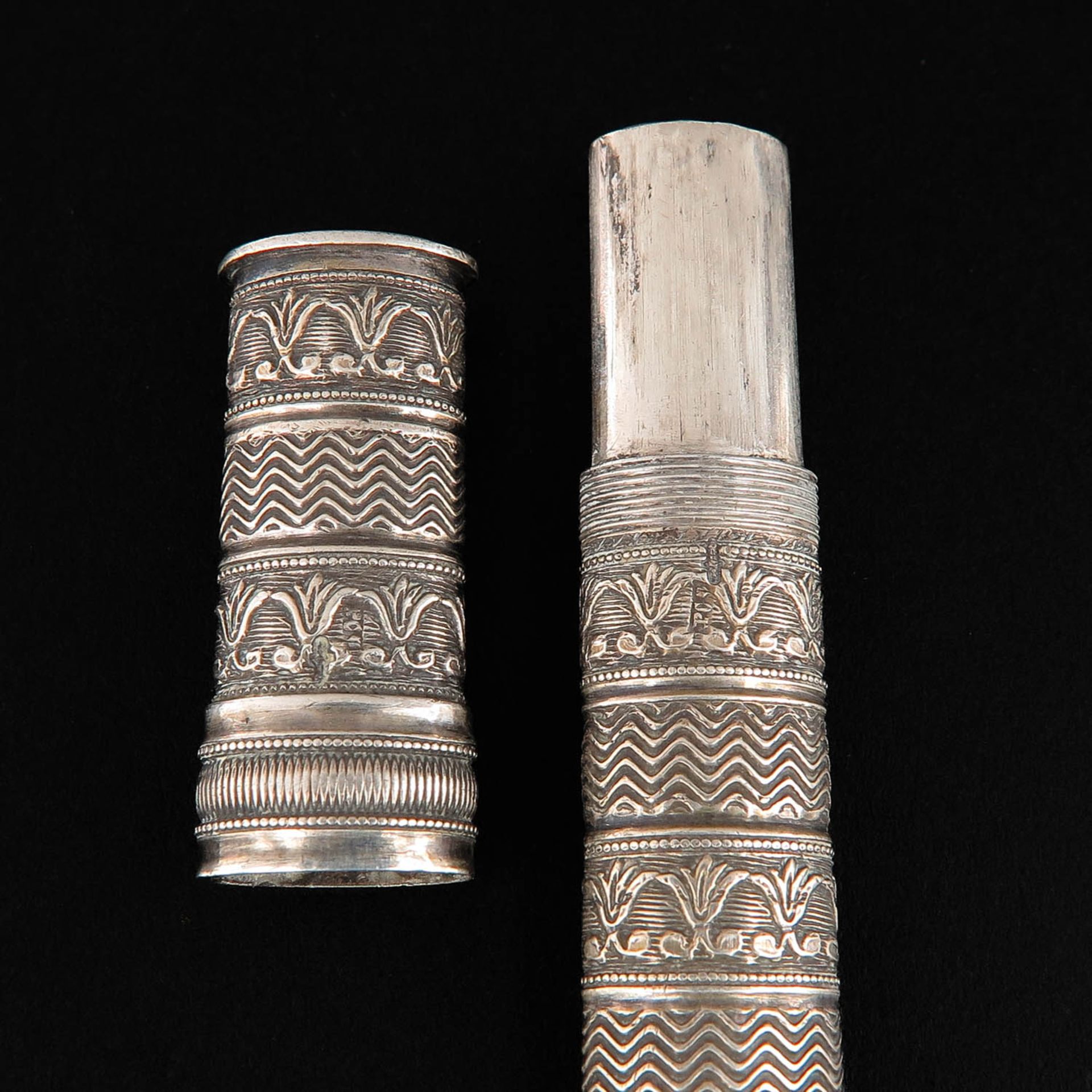 A Collection 6 19th Century Needle Cases - Image 7 of 9