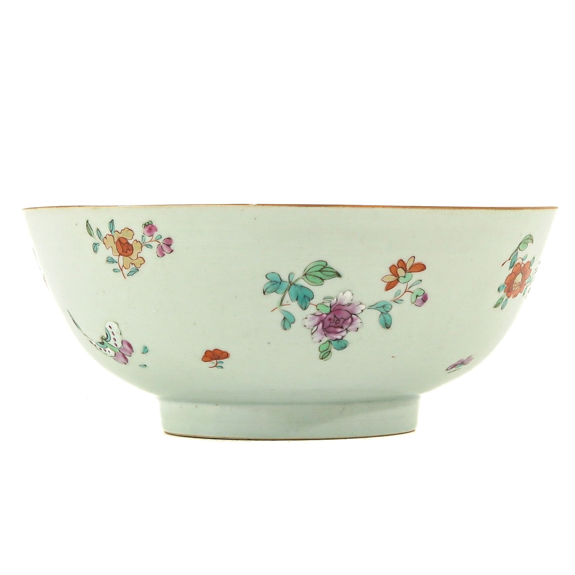 A Large Famille Rose Serving Bowl - Image 3 of 9