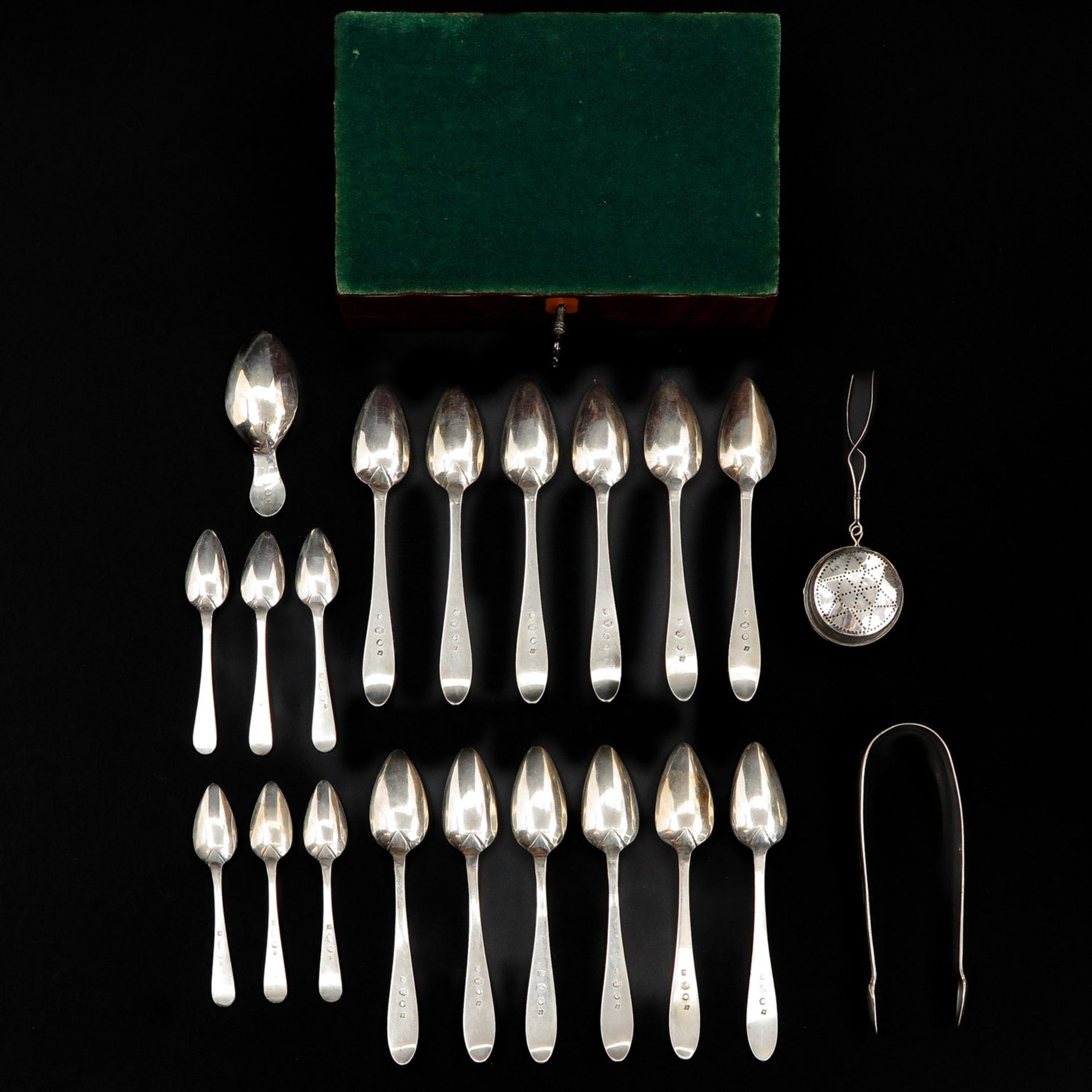A Silver Tea Garnish 1817 - Image 2 of 8