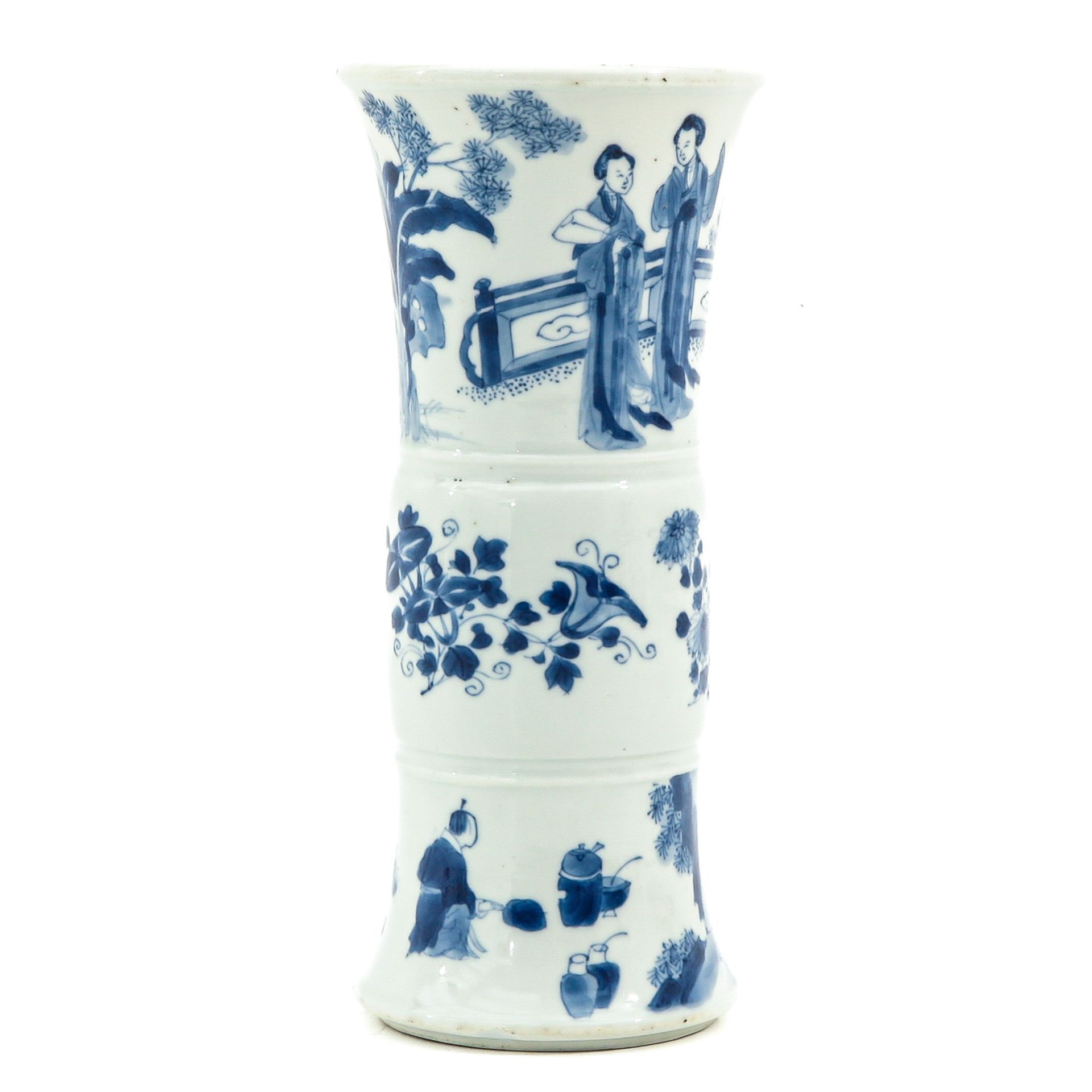 A Blue and White Gu Vase - Image 4 of 10