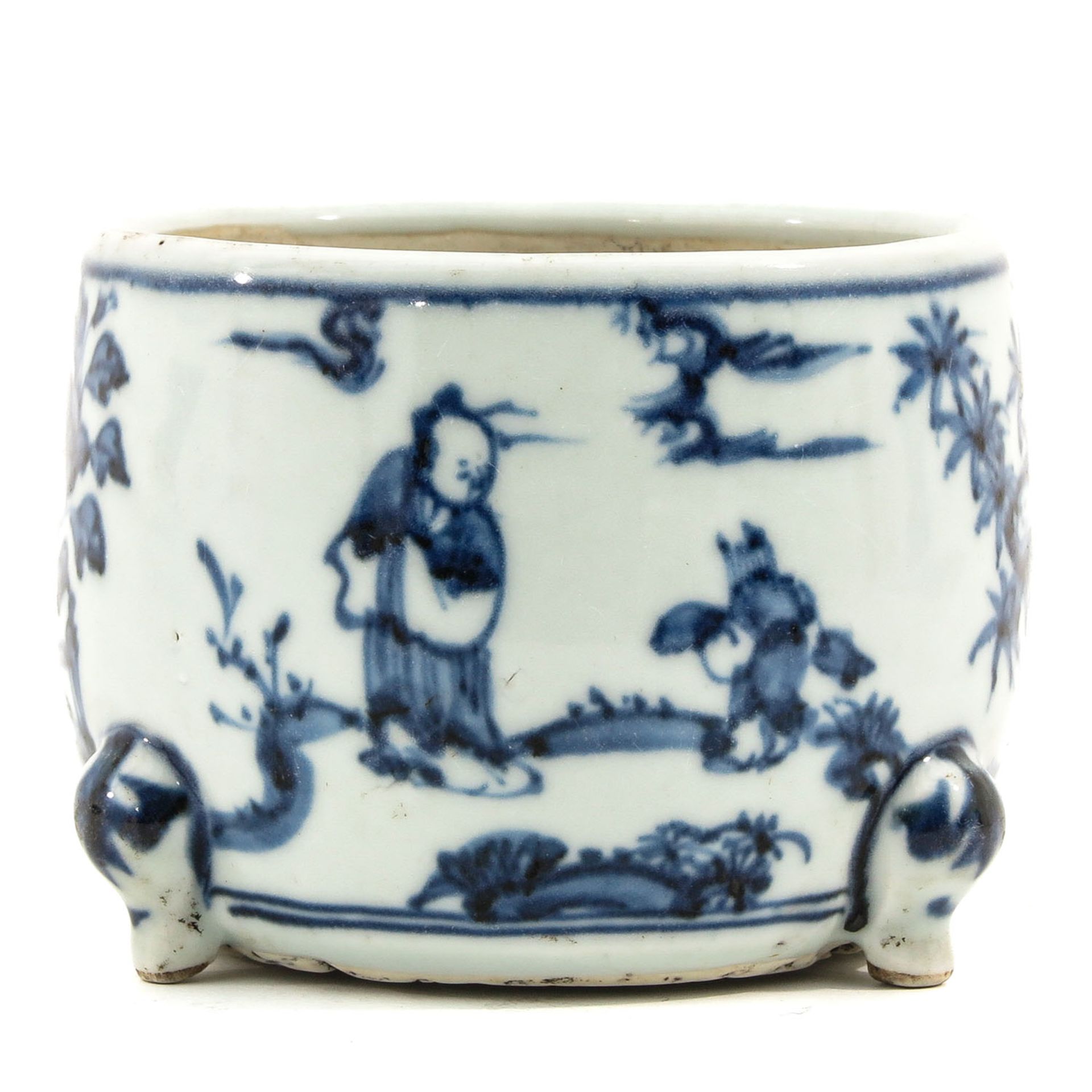 A Blue and White Pot