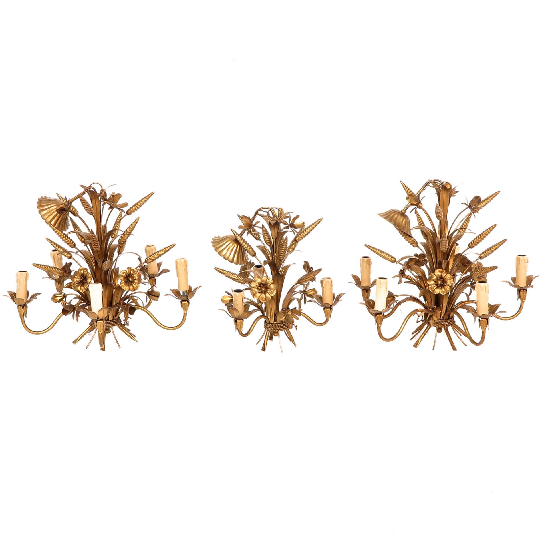 A Collection of 3 Wheat Chandeliers - Image 4 of 9