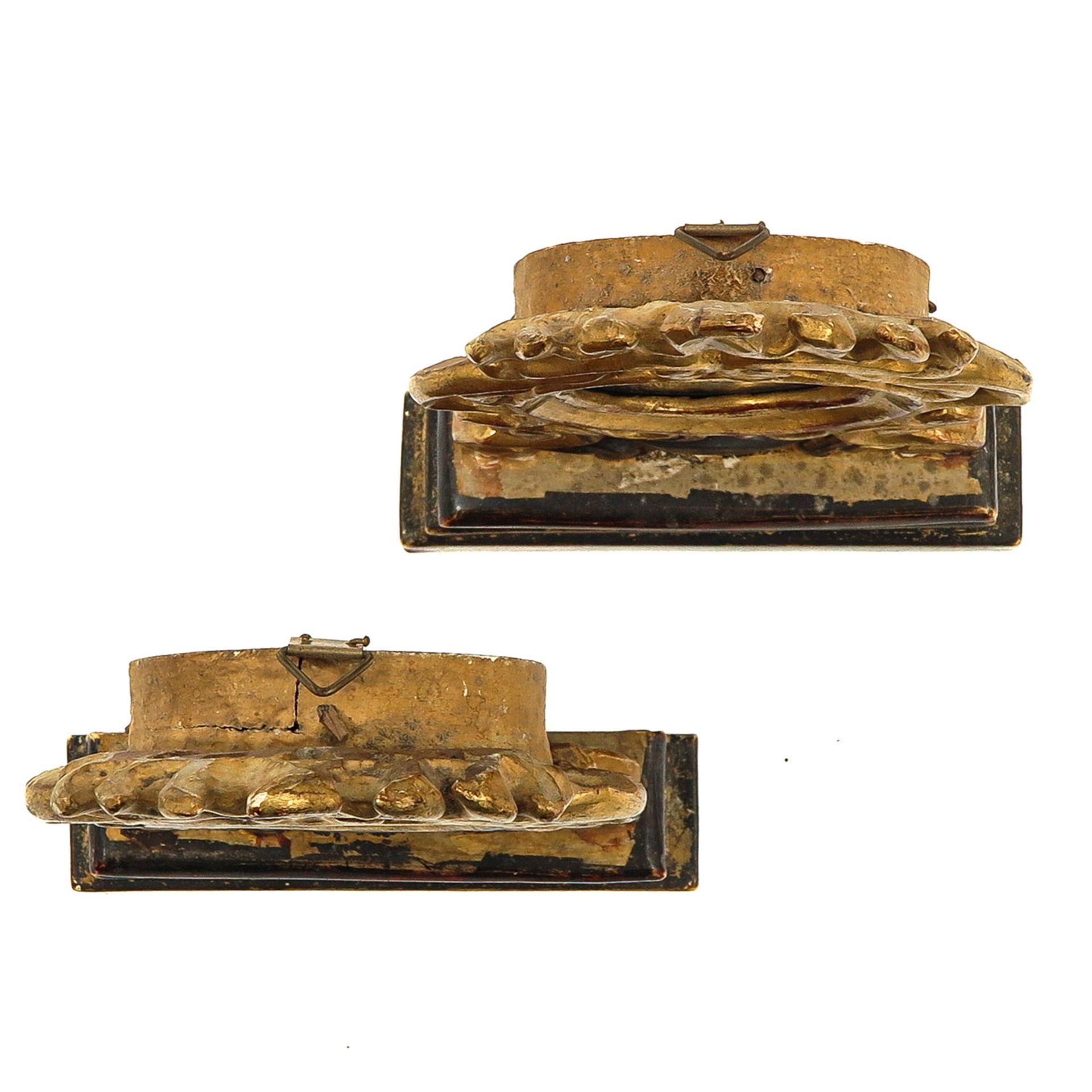 A Pair of Relic Holders Each Holding 5 Relics - Image 5 of 7