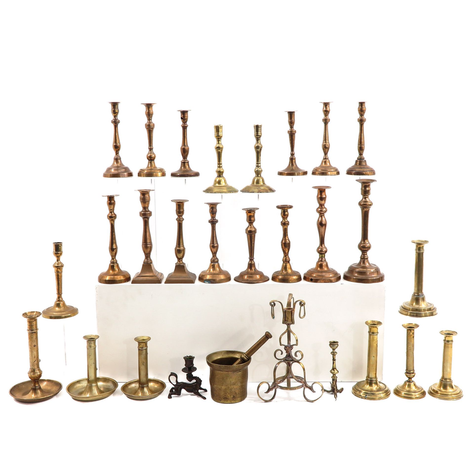 A Collection of 27 Candlesticks and 1 Mortar - Image 3 of 10