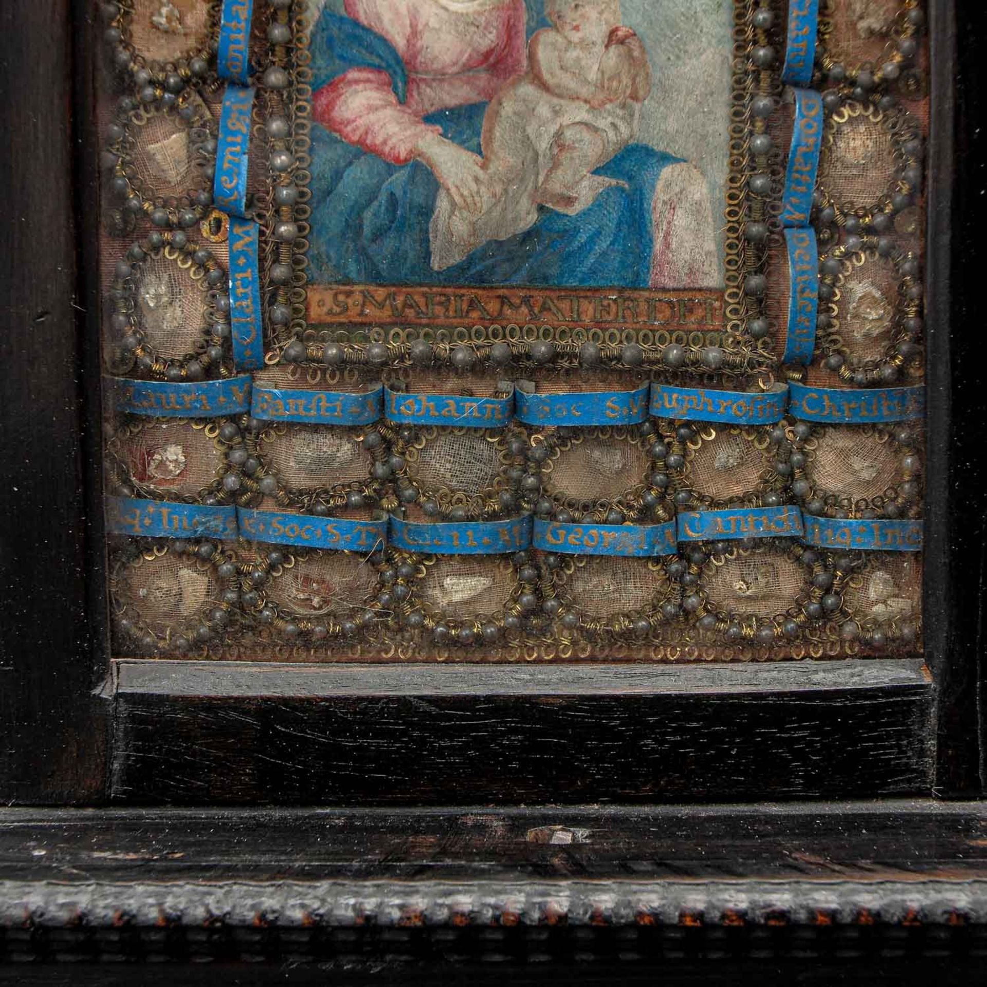 An 18th - 19th Century Ebony Wood Triptych Holding 56 Relics - Image 8 of 10