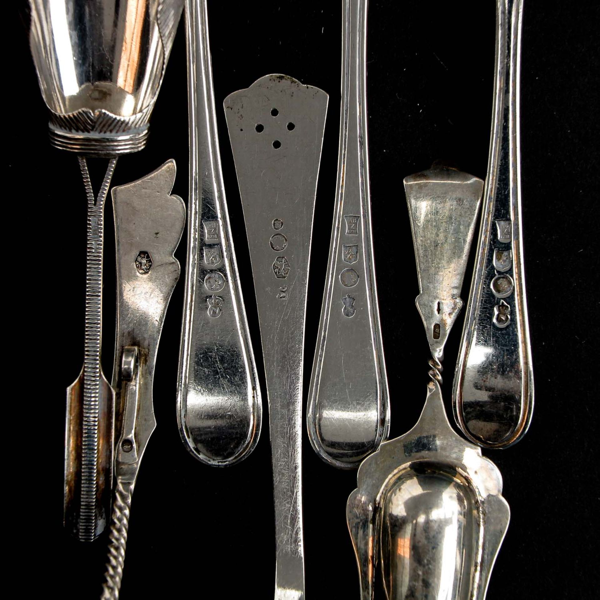 A Diverse Collection of Cutlery - Bild 5 aus 6