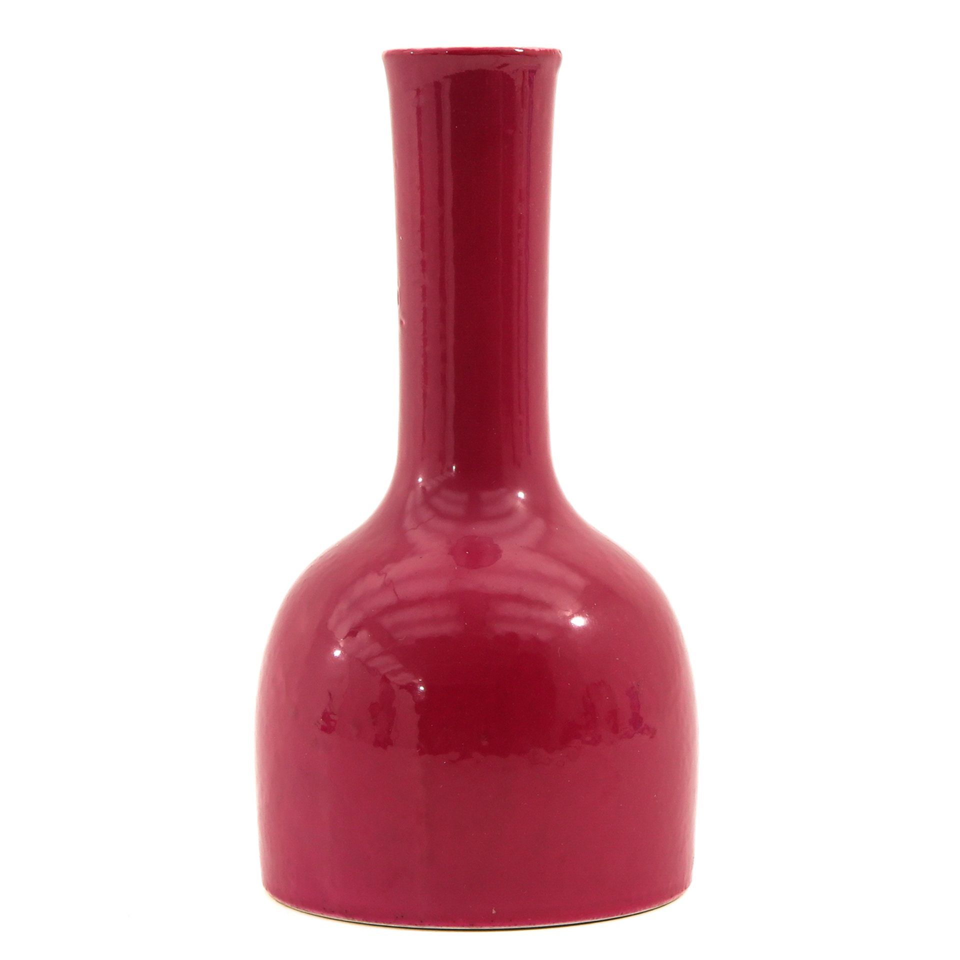 A Ruby Glazed Vase - Image 4 of 9