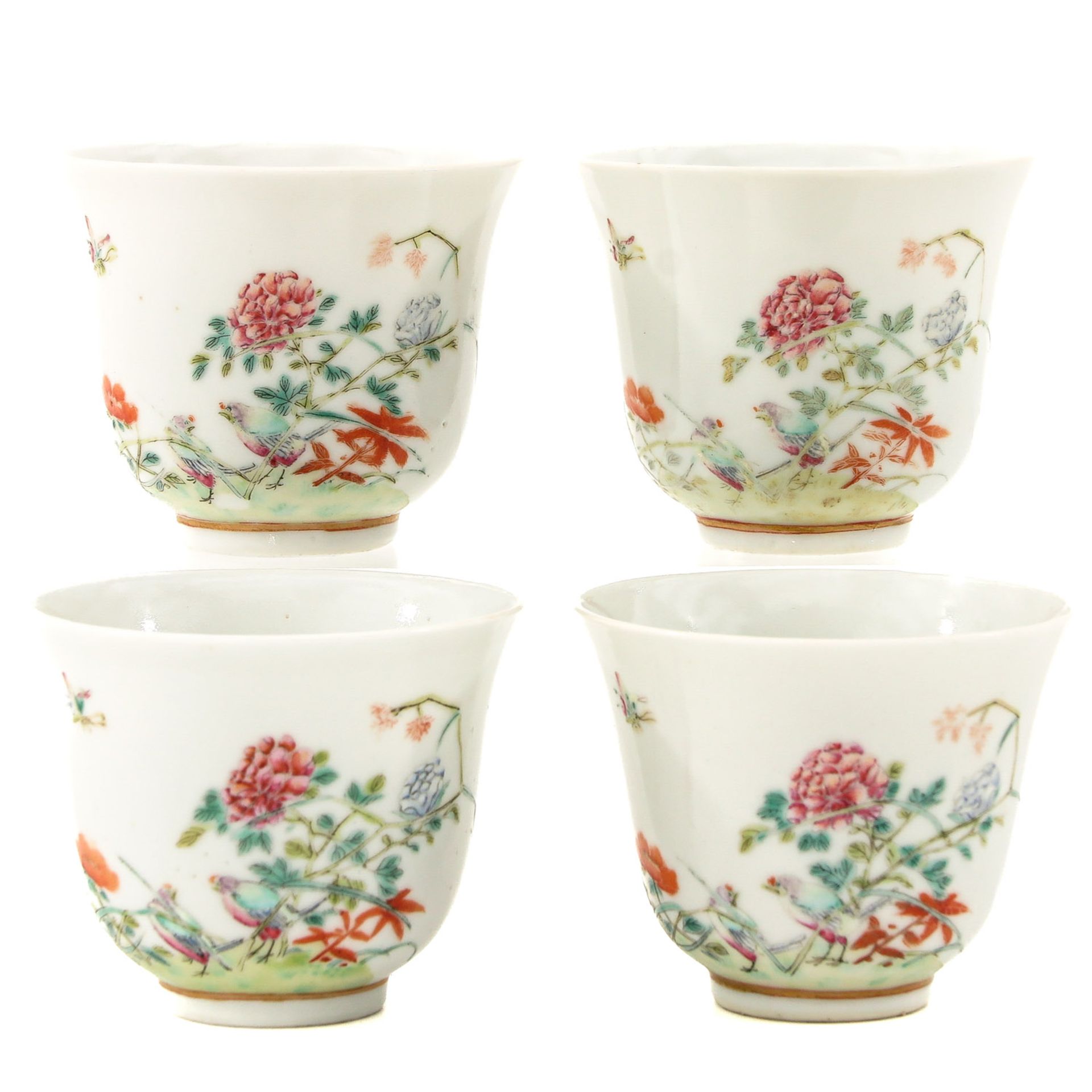 A Collection of 4 Famille Rose Cups