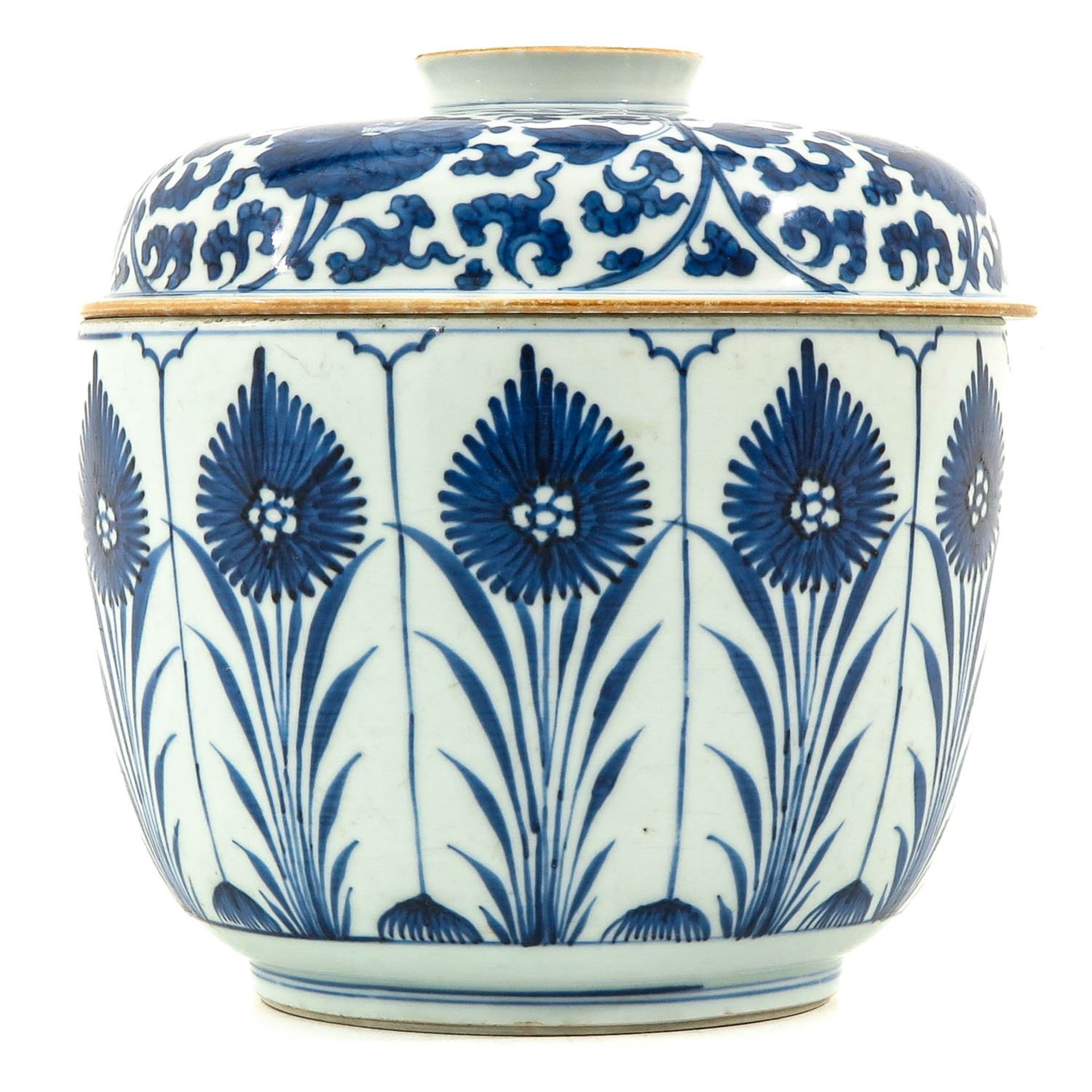 A Blue and White Jar with Cover - Image 4 of 9