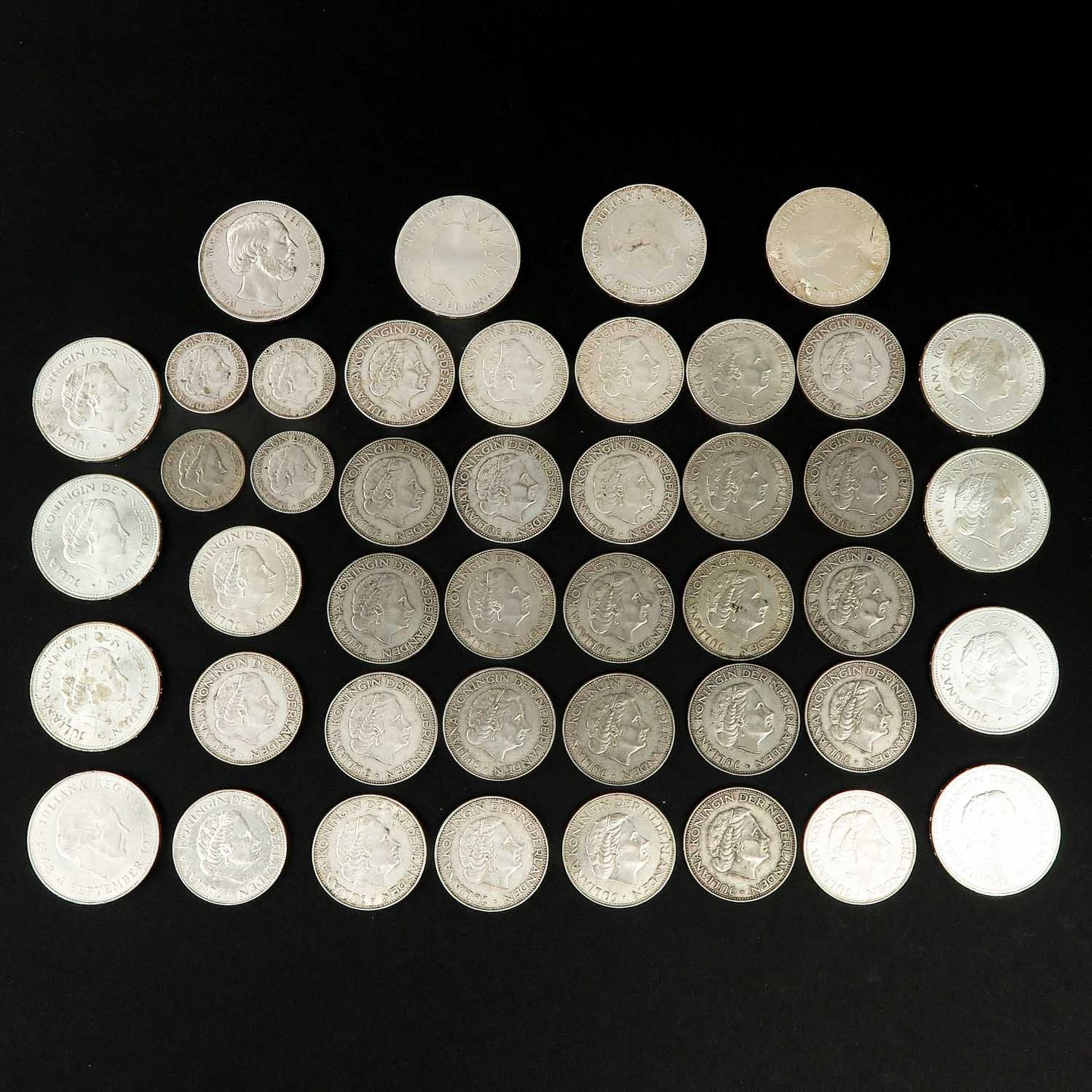 A Collection of Dutch Silver Coins - Bild 2 aus 8