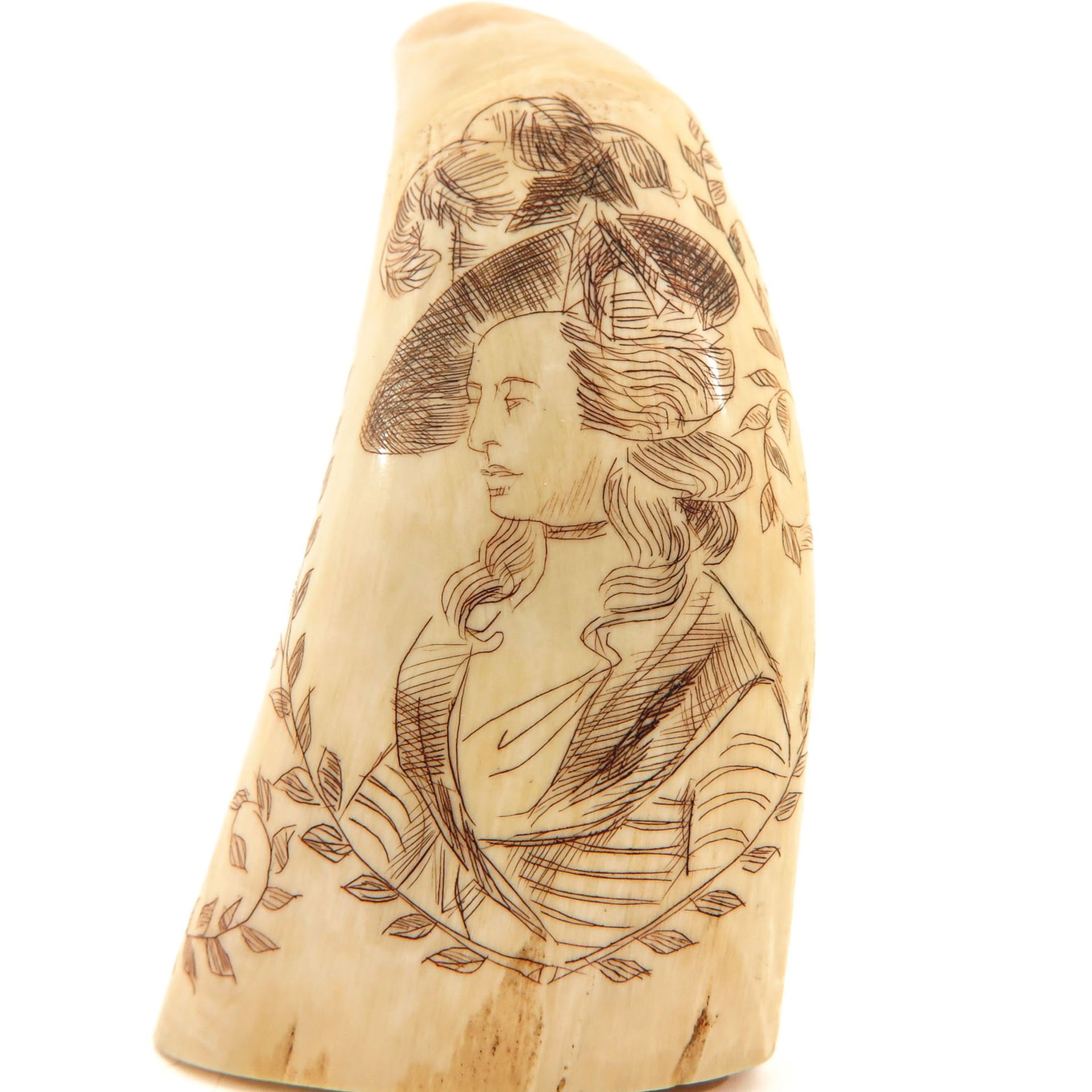 A 19th Century Scrimshaw Depicting Lady - Image 8 of 8