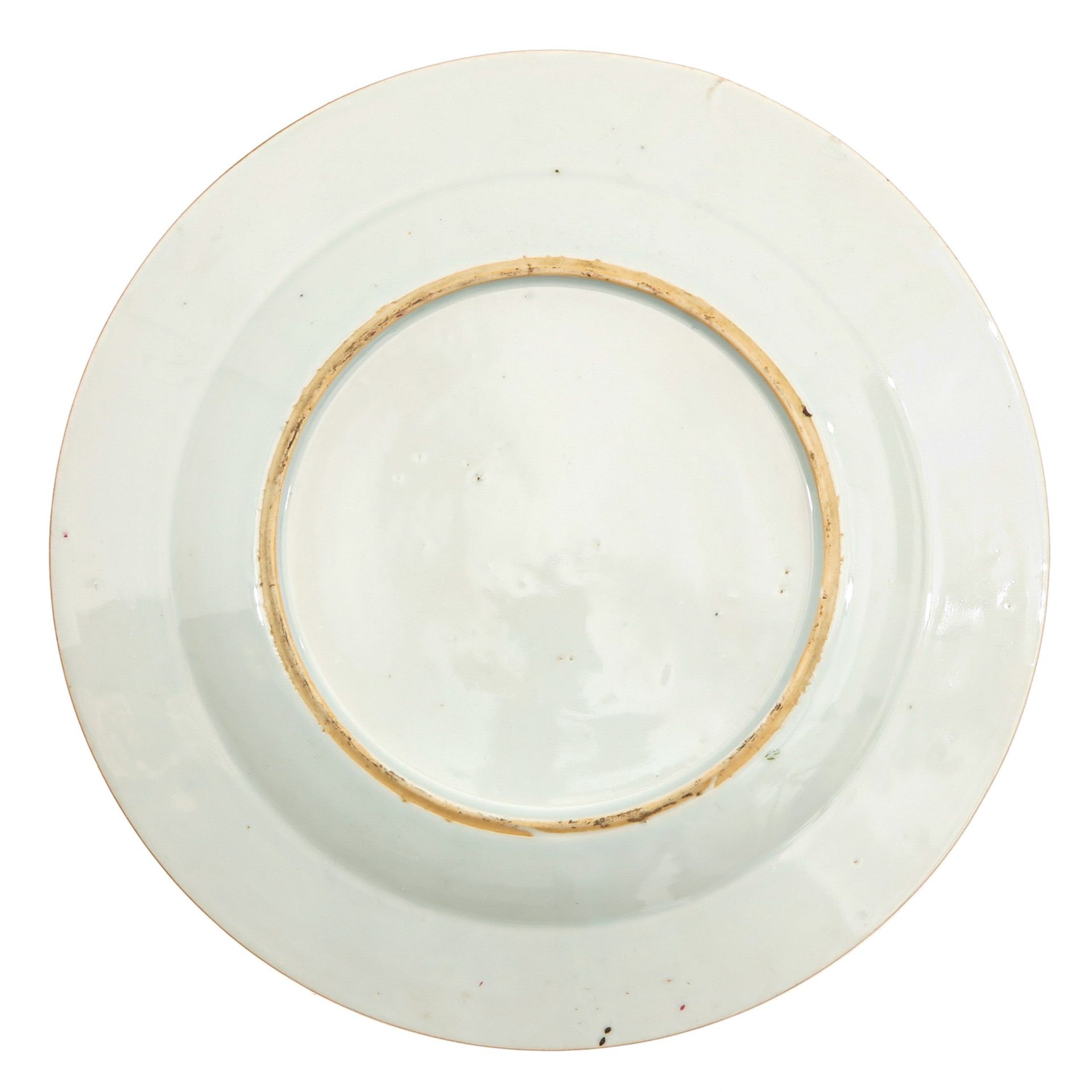 A Pair of Famille Rose Plates - Image 6 of 9