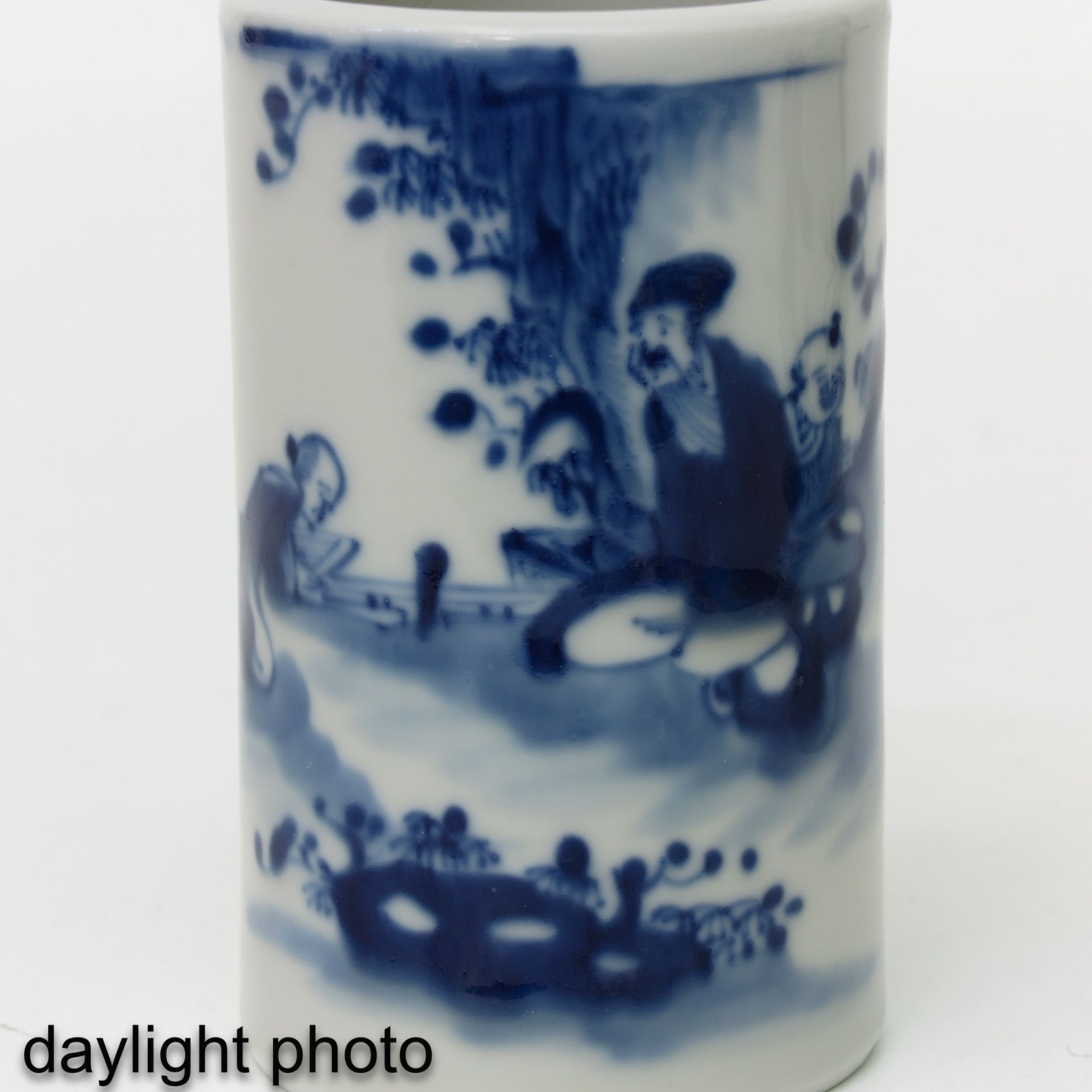 A Blue and White Ginger Jar and Pencil Pot - Image 9 of 10
