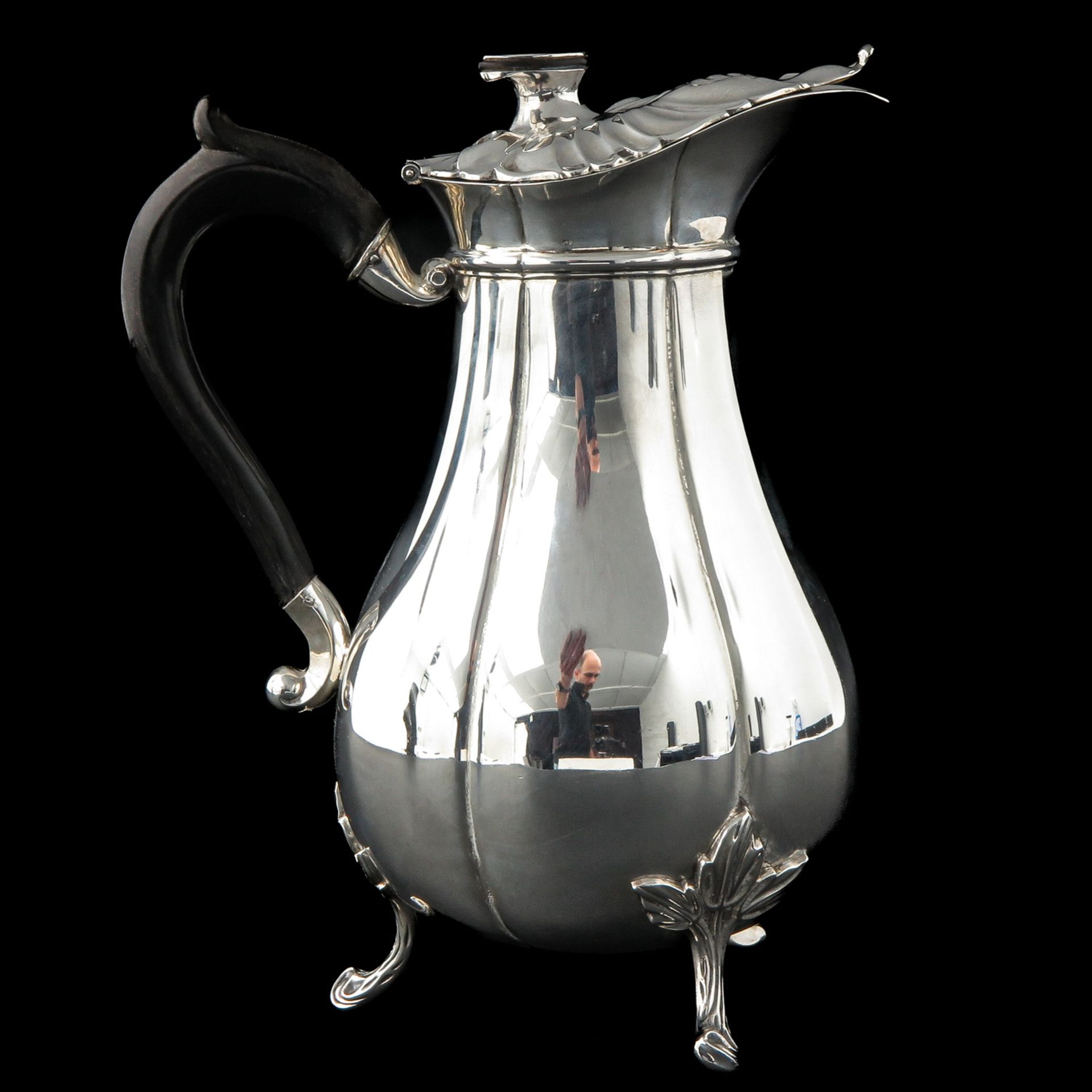 A Dutch Silver Pitcher - Bild 3 aus 8