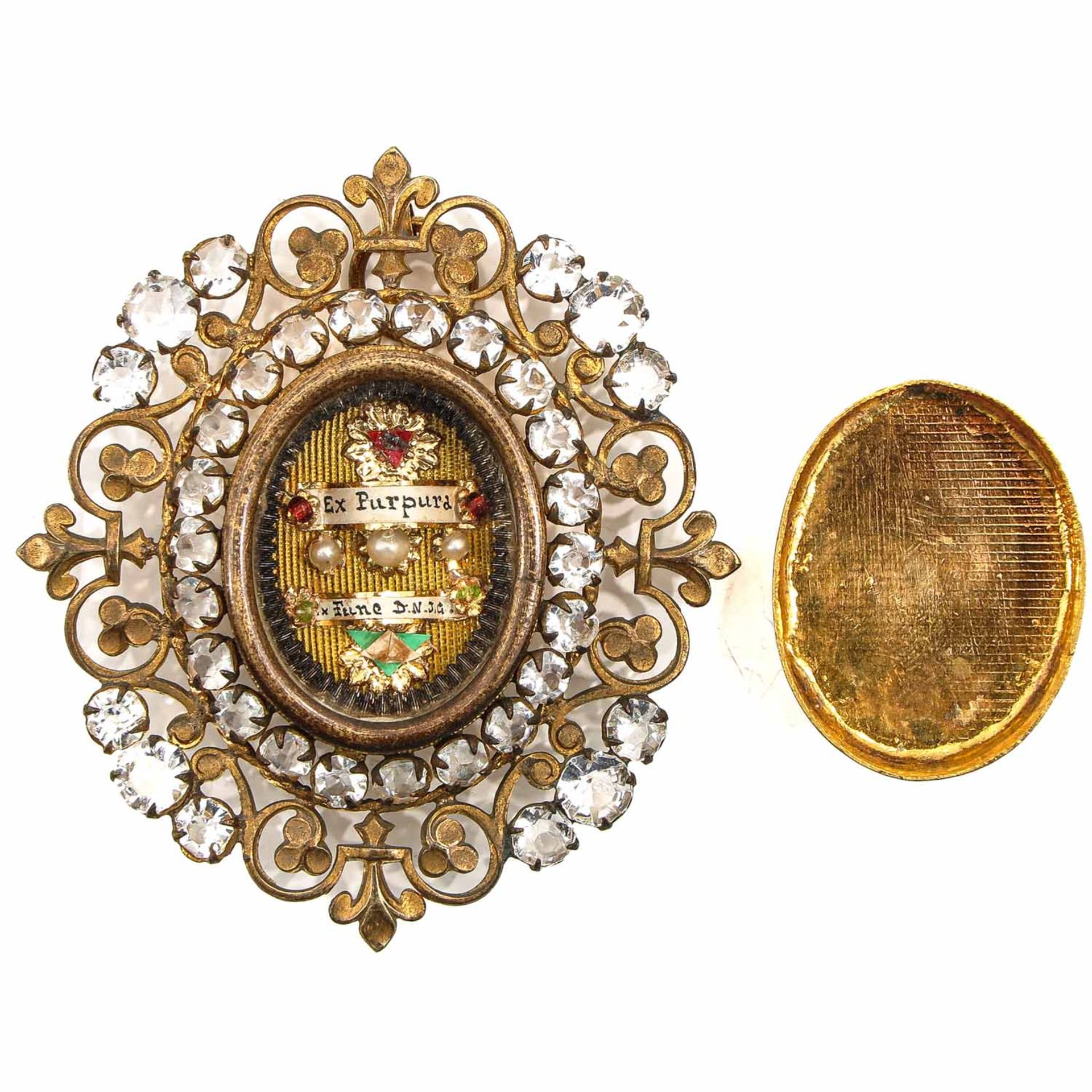 A Relic Holder with Relic from Ex Purpura and Ex Fune DNJC