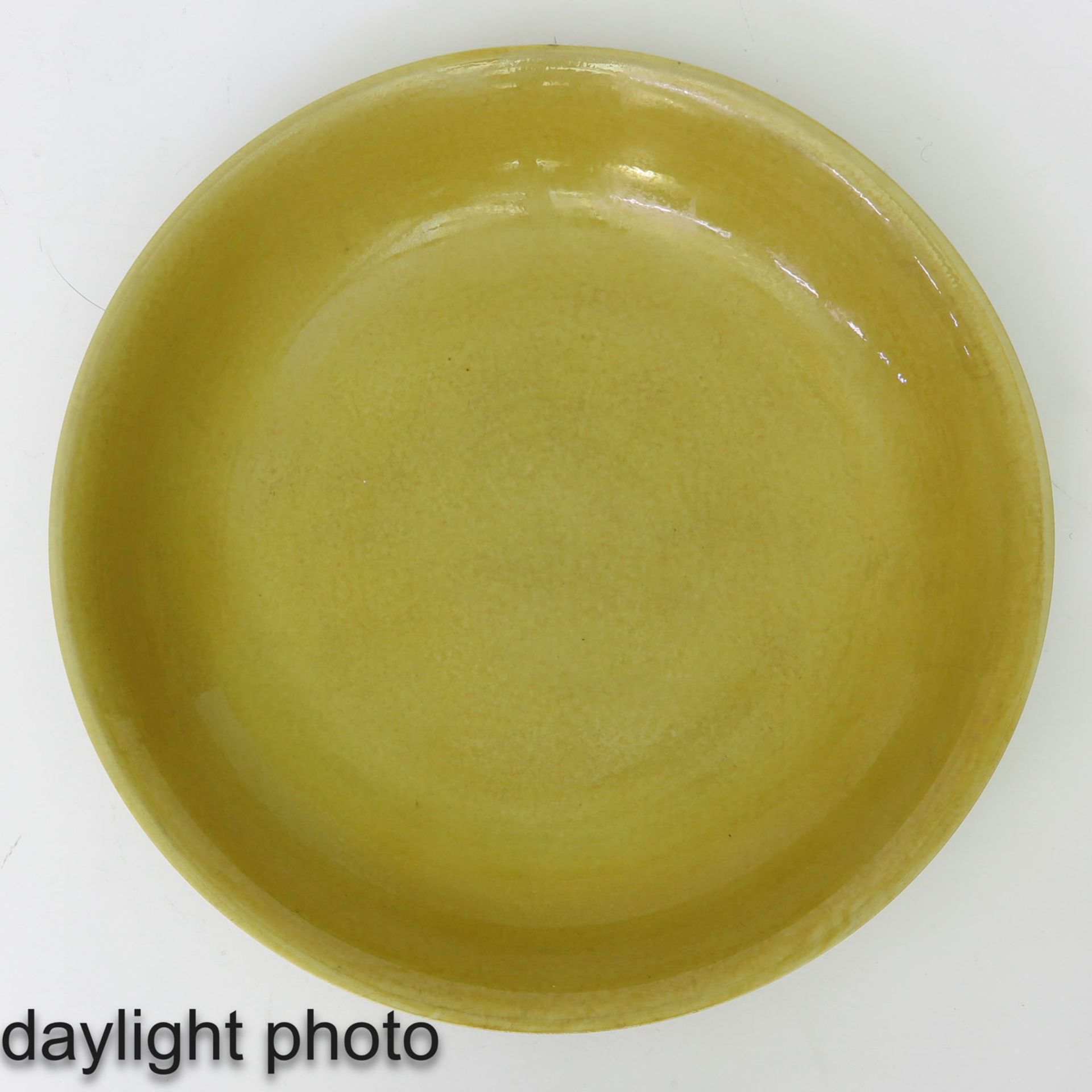 A Yellow Glazed Plate - Image 4 of 6