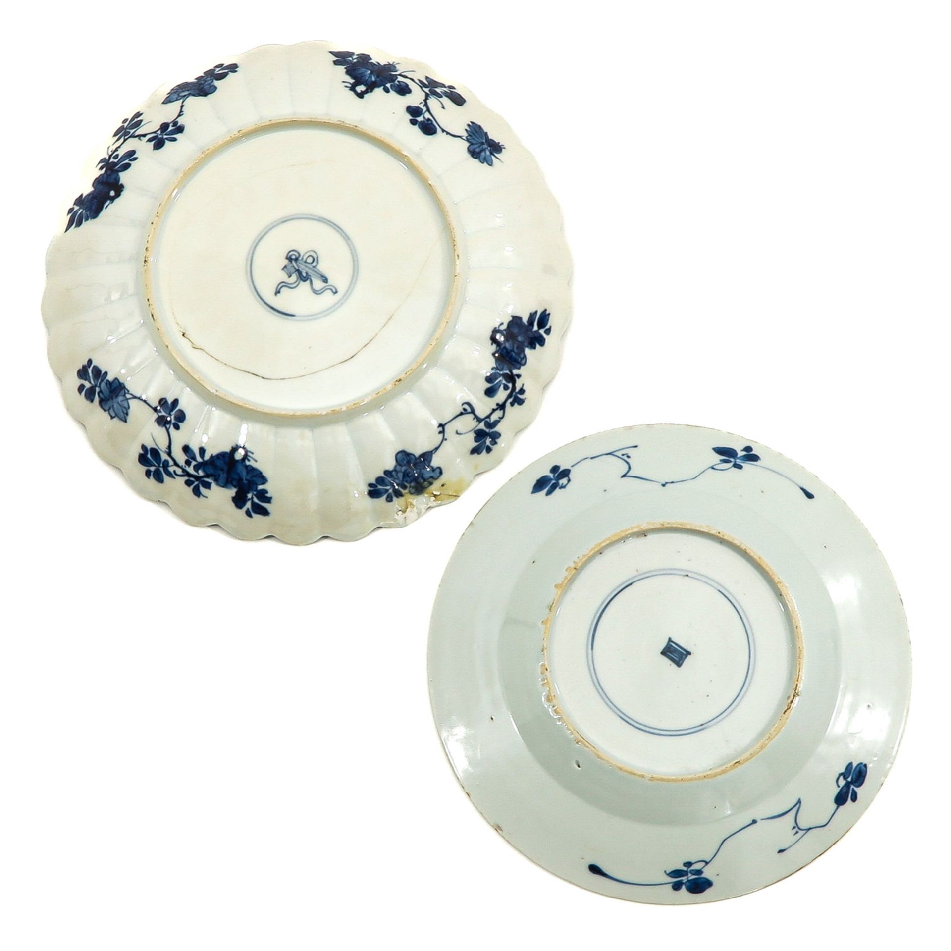 A Lot of 4 Blue and White Plates - Image 6 of 10