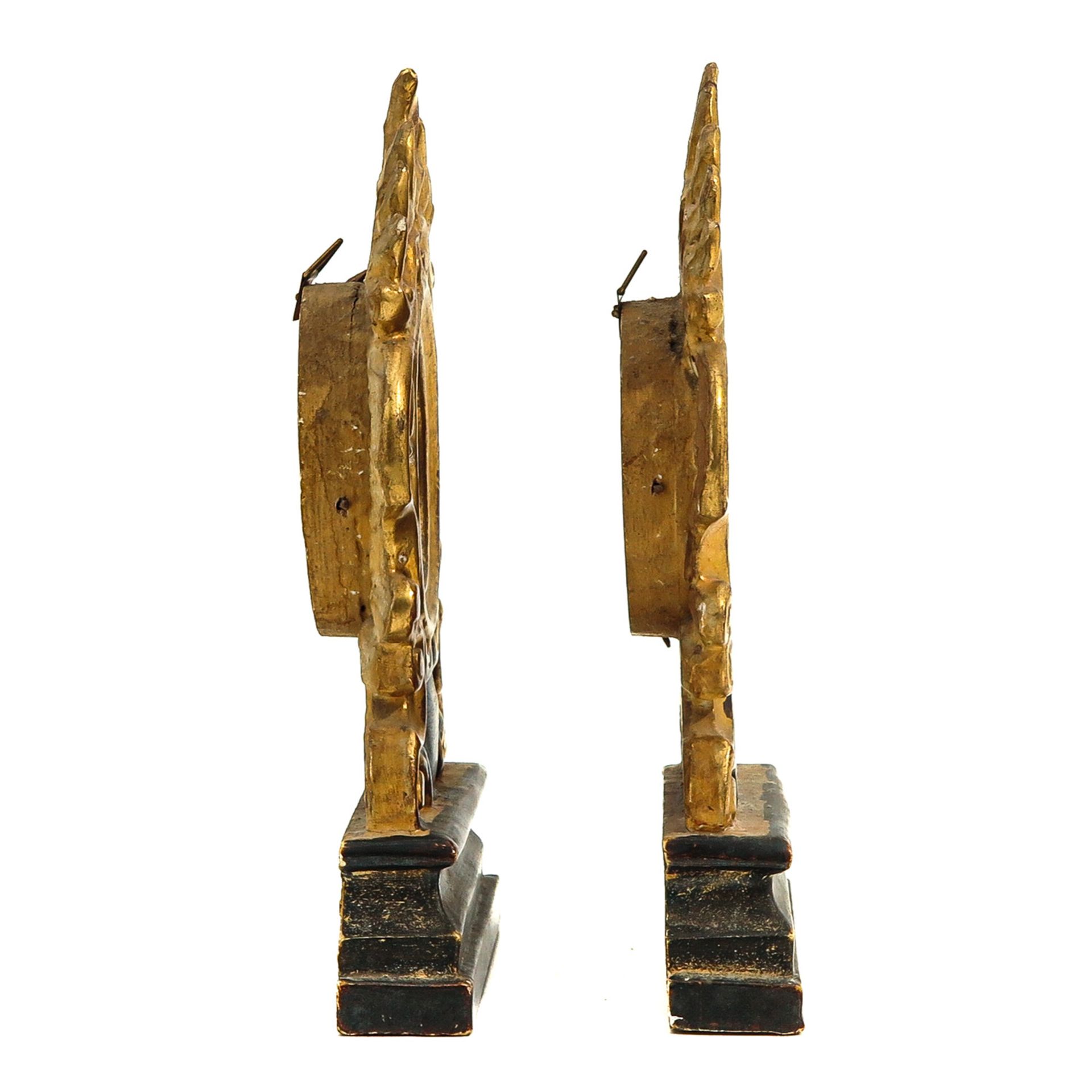 A Pair of Relic Holders Each Holding 5 Relics - Image 4 of 7
