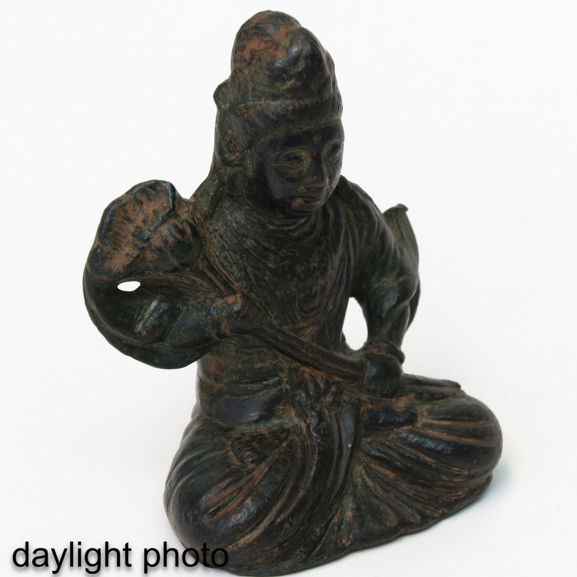 A Small Bronze Buddha Sculpture - Bild 9 aus 9