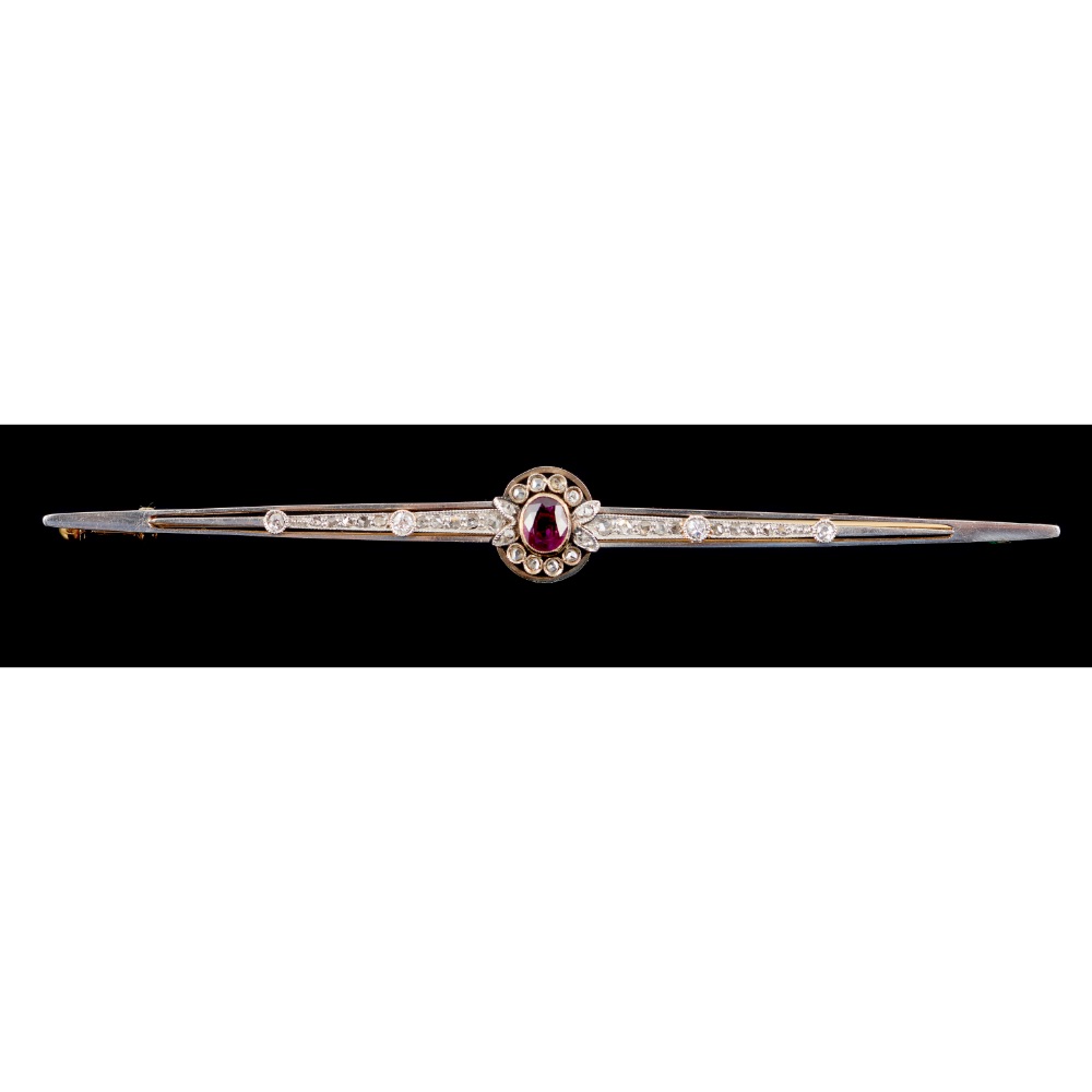 A bar brooch