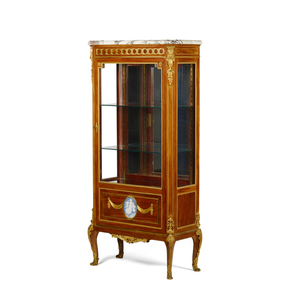 A Louis XV style display cabinet - Image 2 of 5