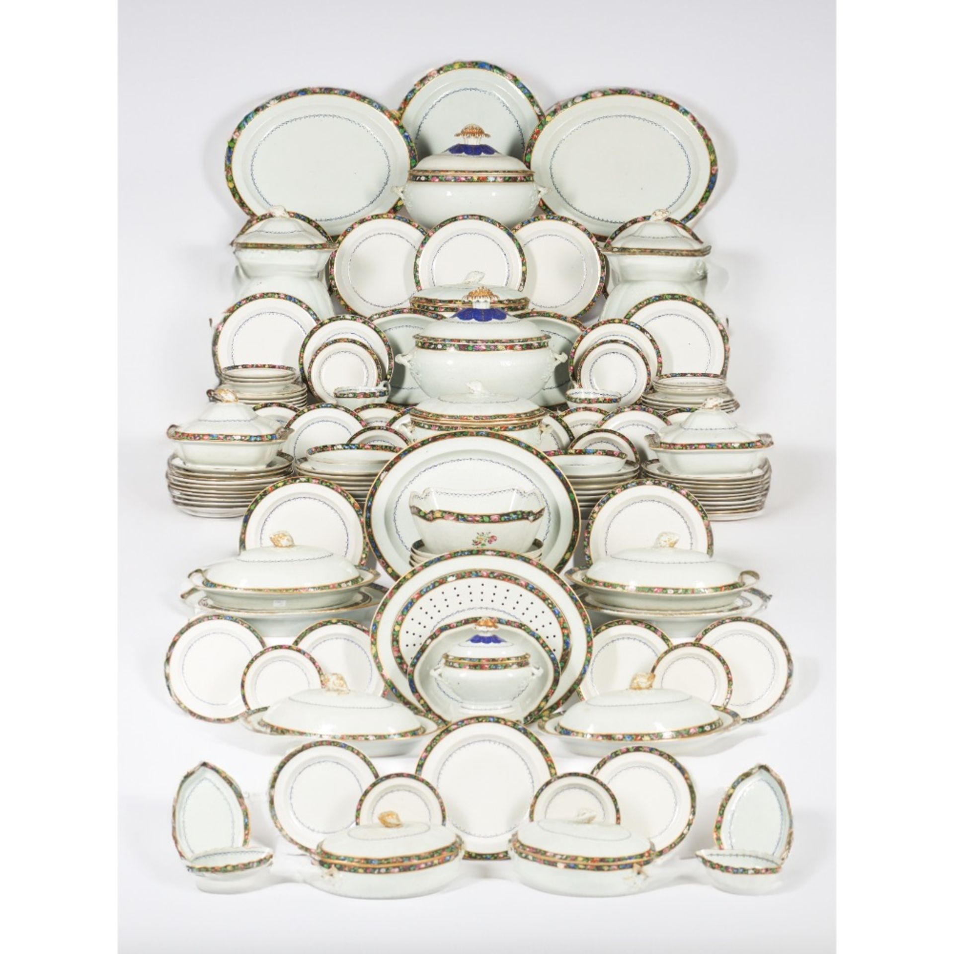 A part dinner service