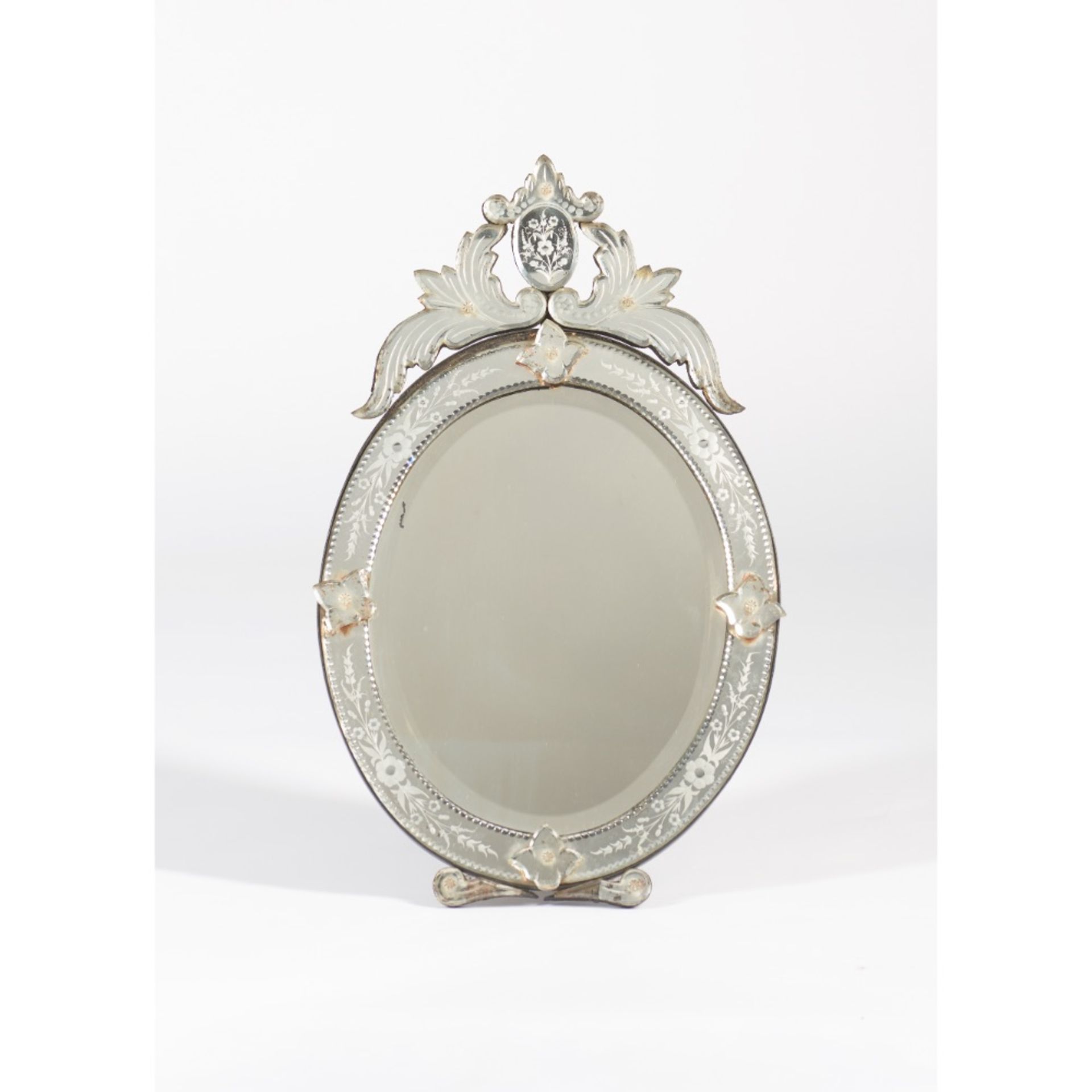 A pair of Venetian table top mirrors - Image 2 of 2