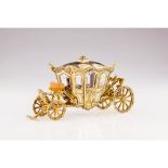 A coach, Gilt silver 833/000 miniature, Engraved and chiselled decoration, Oporto hallmark (1938-