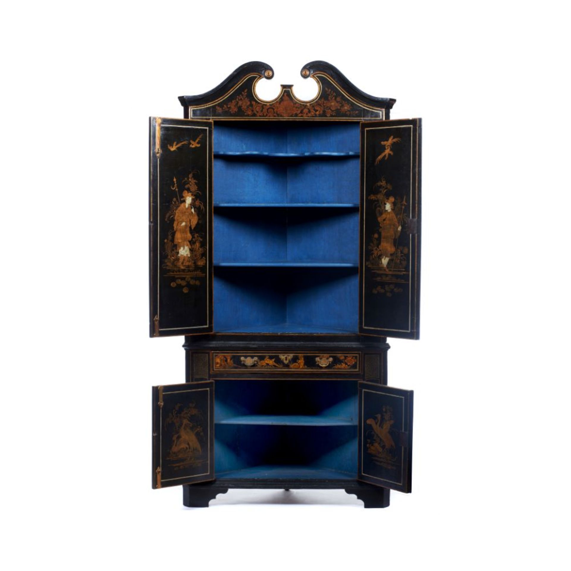 An unusual George III corner cabinet, Black lacquered wood, Red and brown oriental inspired - Image 2 of 3