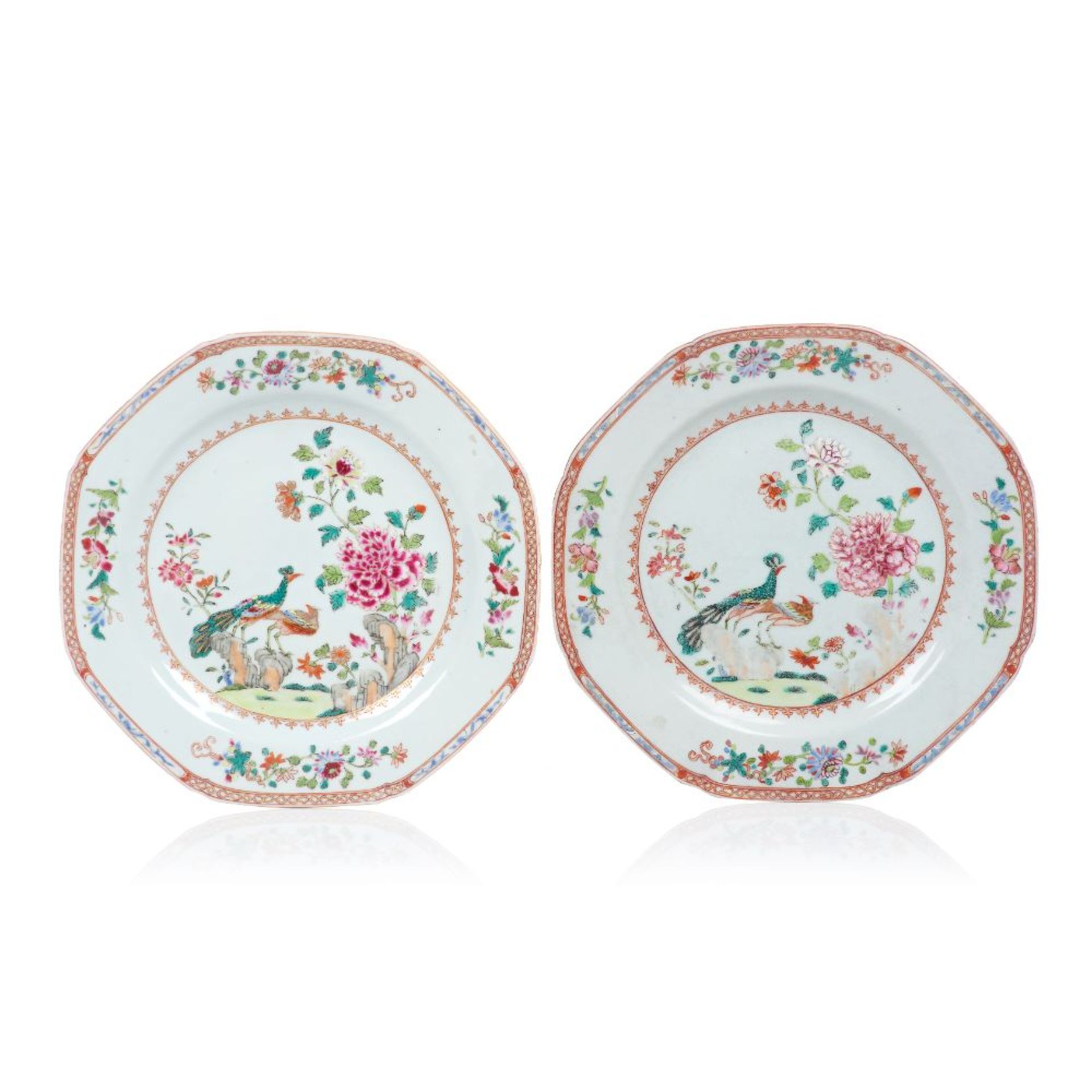 A pair of octagonal plates, Chinese export porcelain, Polychrome "Famille Rose" enamelled decoration
