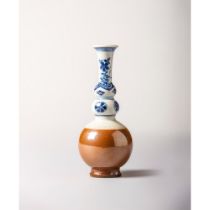 A blue and white and cafe au lait triple-gourd vase 清代青花及咖啡色三联瓶