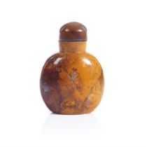A carved jarper snuff bottle