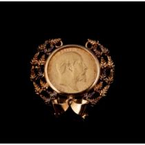 An Edward VII sovereign brooch / pendant