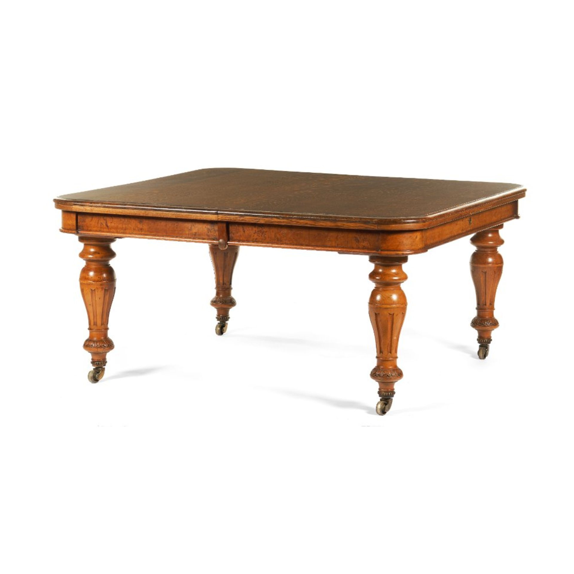 A Victorian dining table - Image 2 of 2